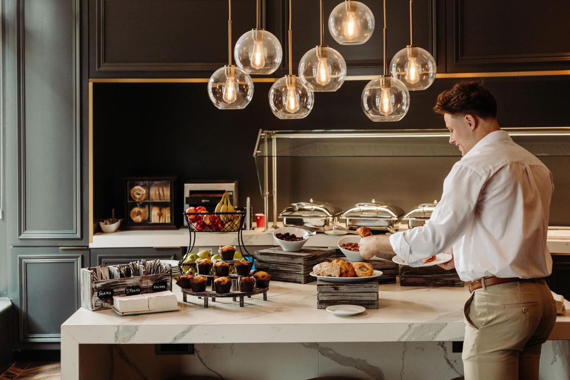 Hotel Marriott Warehouse Arts District New Orleans