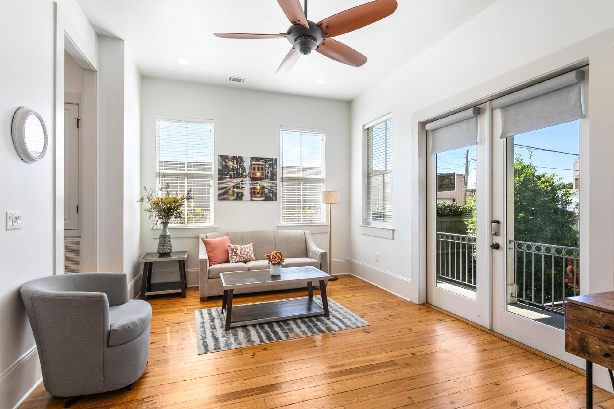 Apartment Stunning 3br On Carondelet By Hosteeva New Orleans