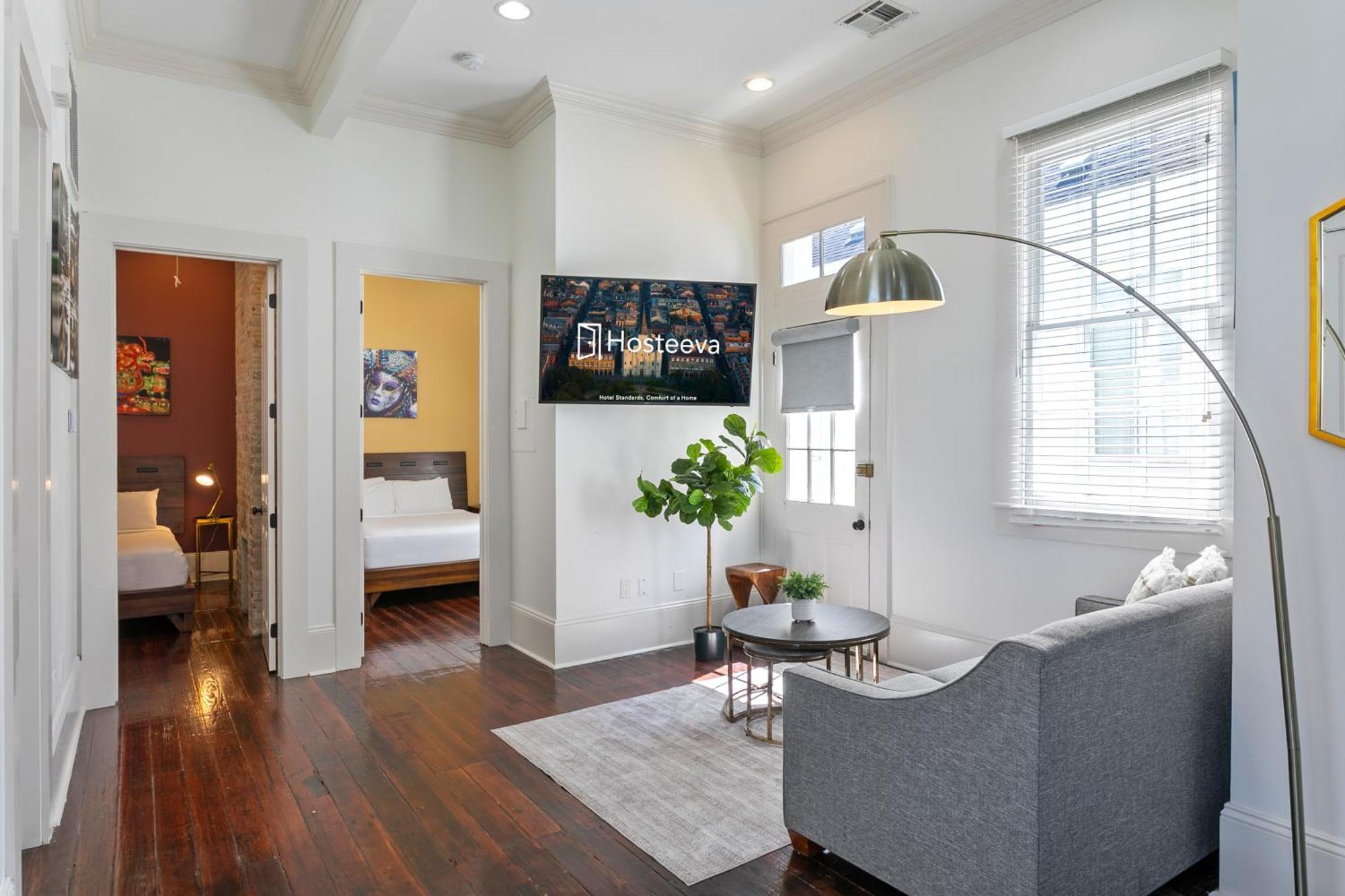 Charming 2br On Carondelet By Hosteeva Apartment New Orleans