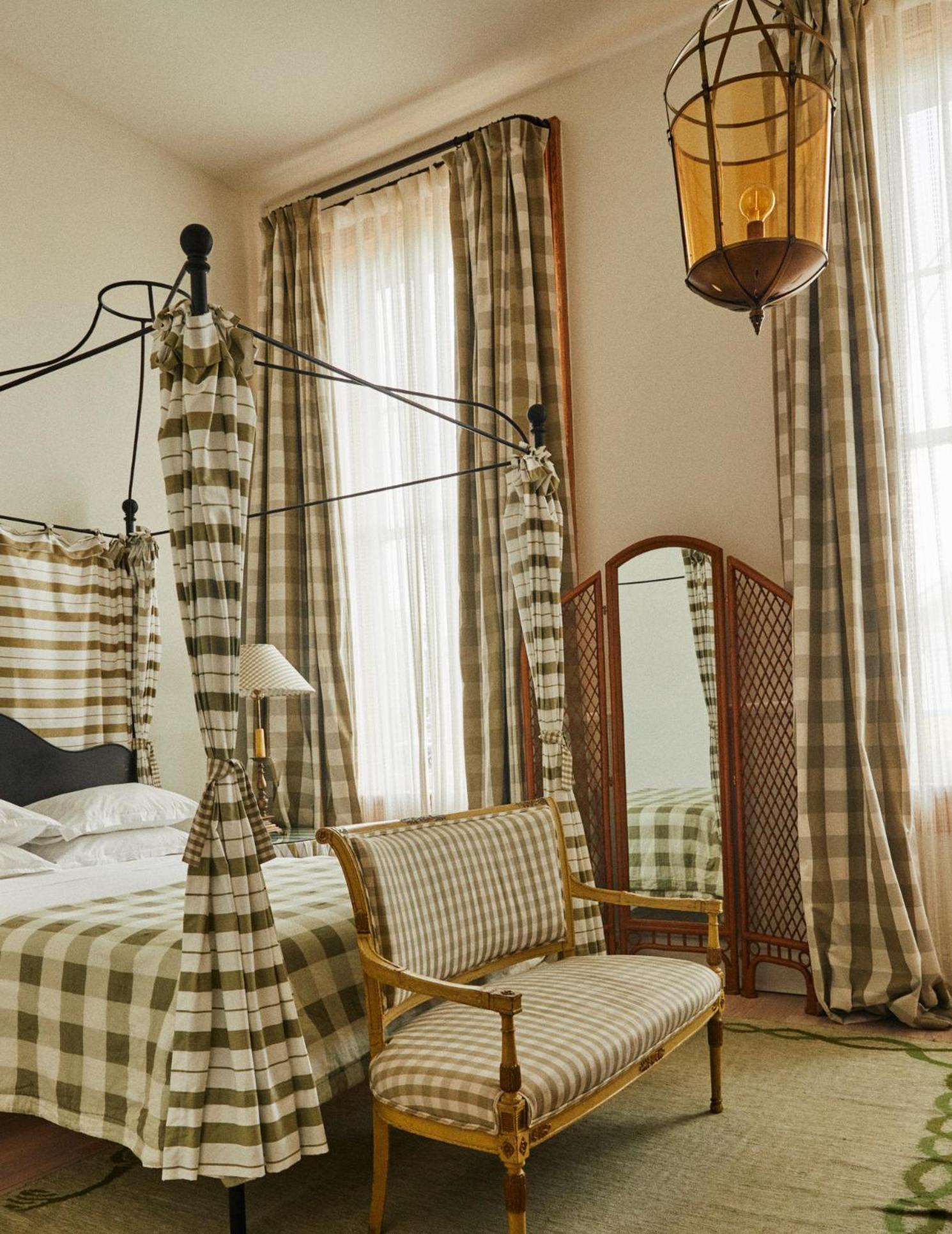 Peter And Paul, An Ash New Orleans