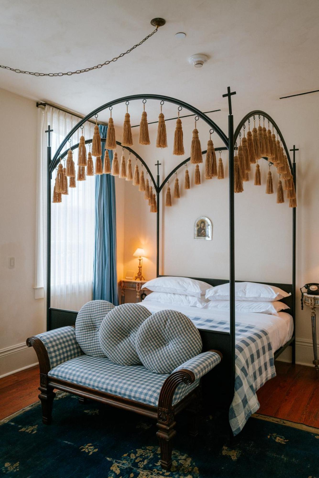 Hotel Peter And Paul, An Ash 4*