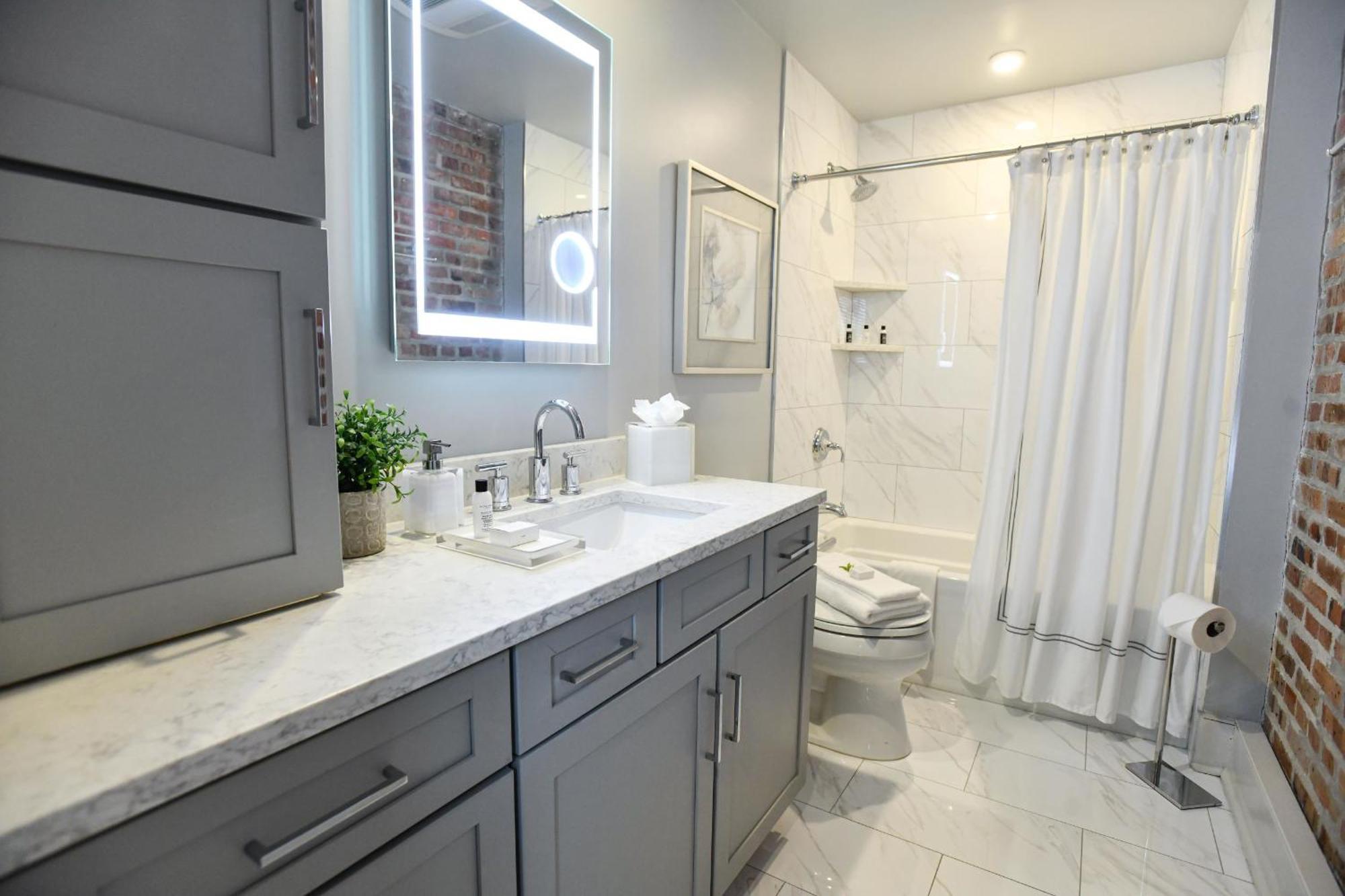 Hotel Harcol House *