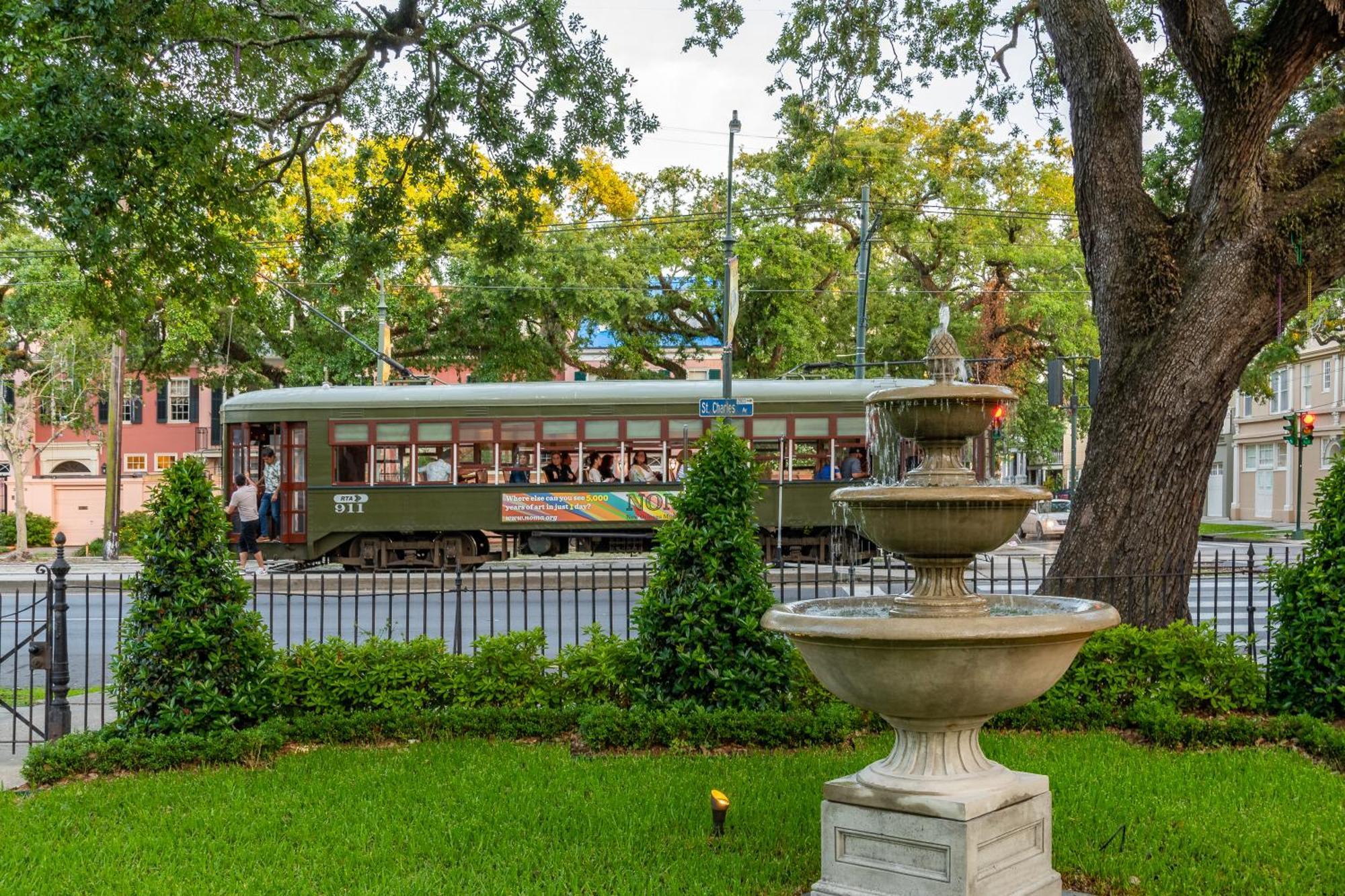 Grand Victorian Bed & Breakfast New Orleans