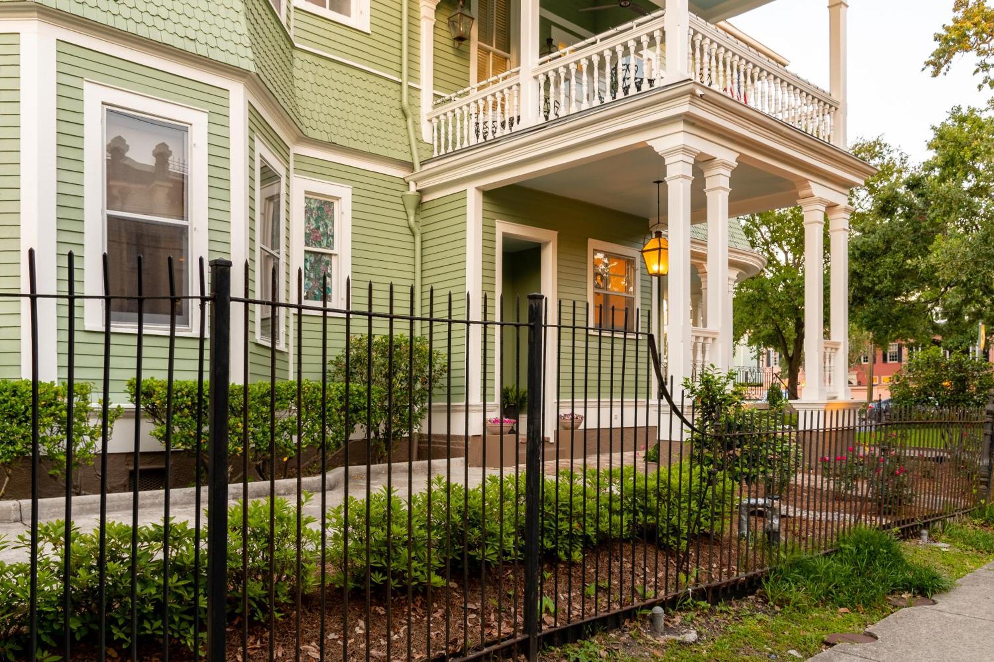 Grand Victorian Bed & Breakfast