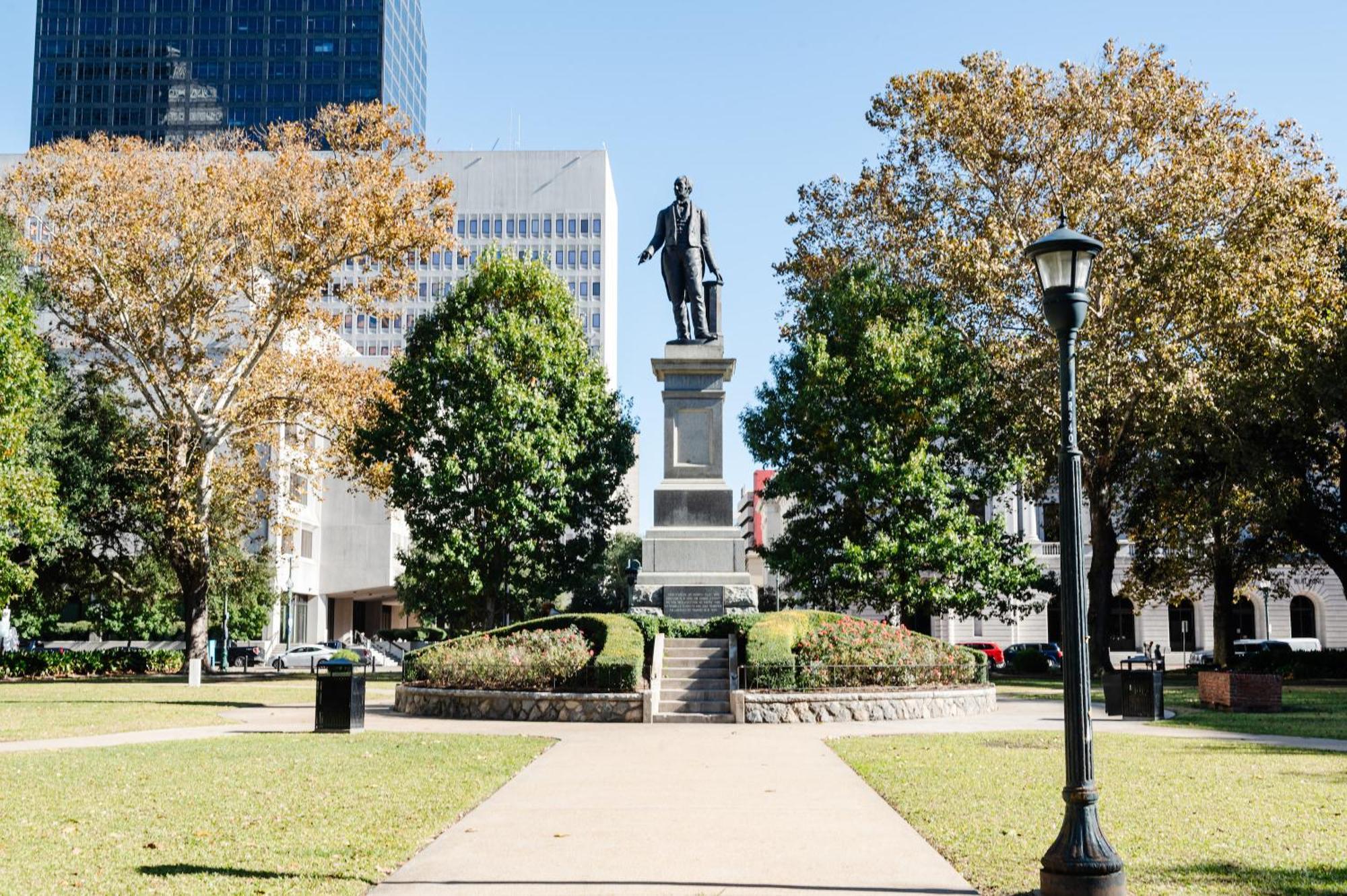 The Lafayette By Kasa Living 3* New Orleans