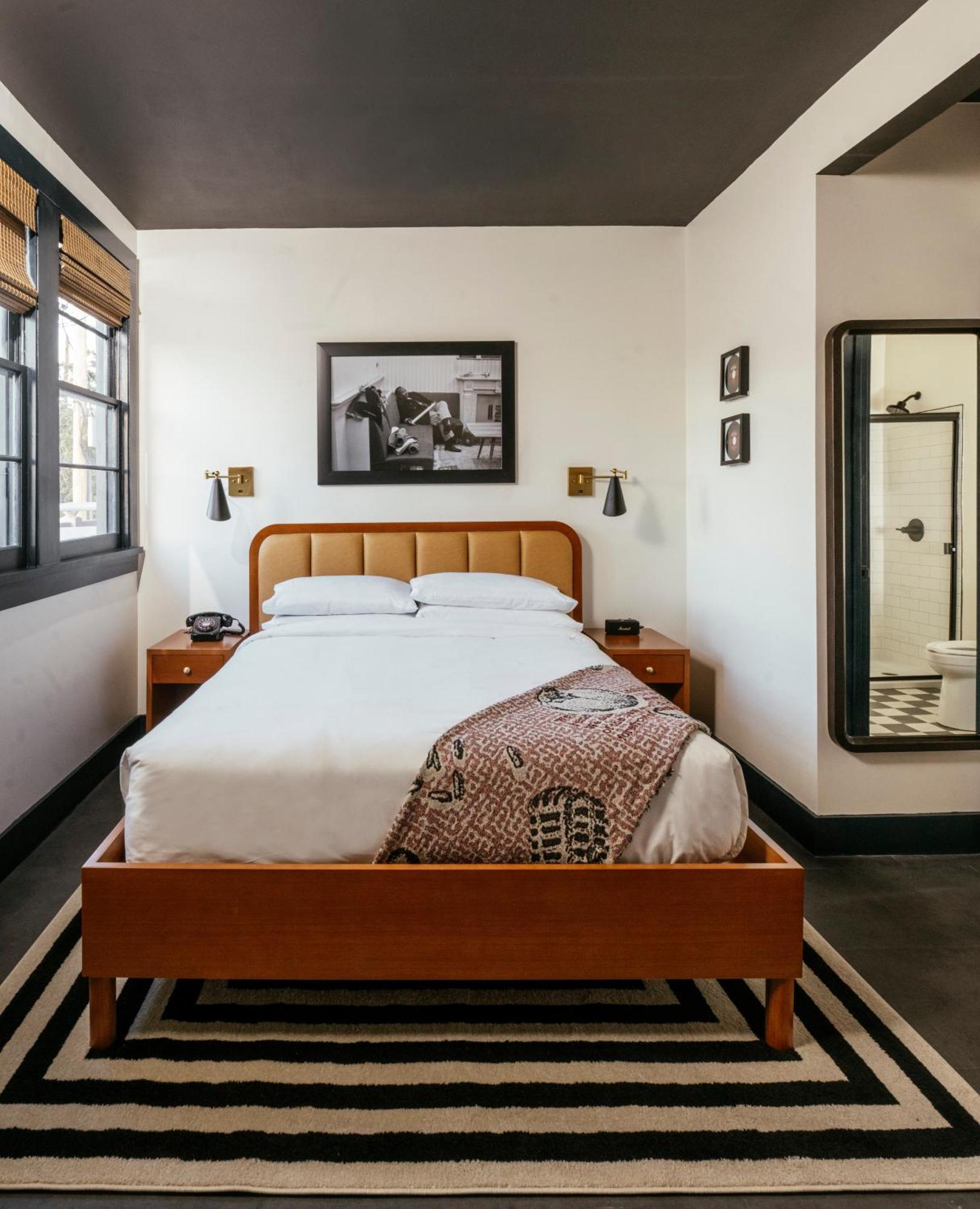 Dew Drop & Lounge New Orleans