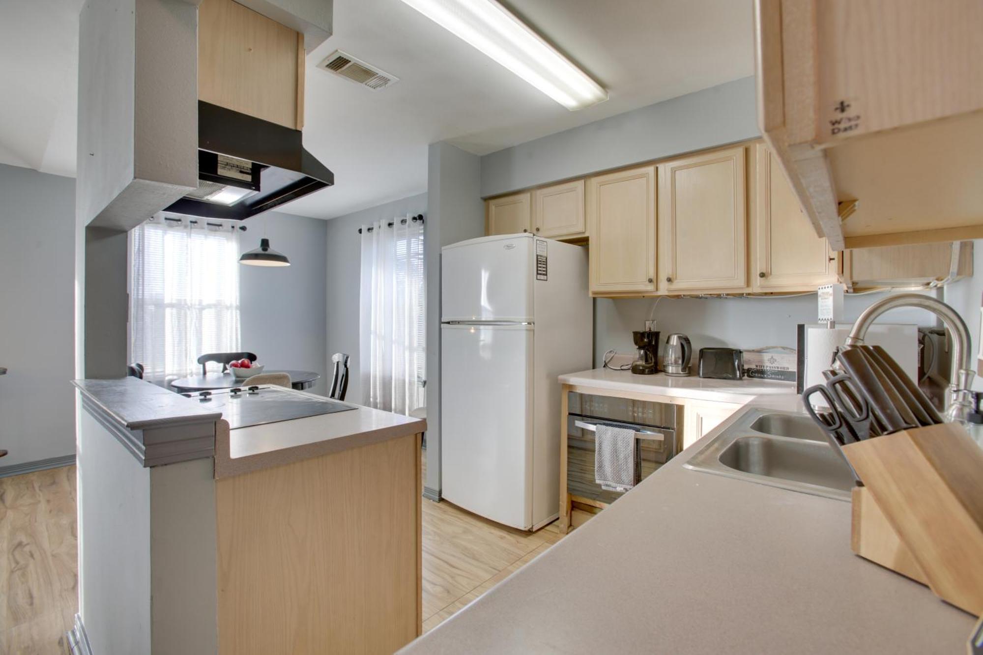 Walk To Lakefront Near Nola Park Apartment *