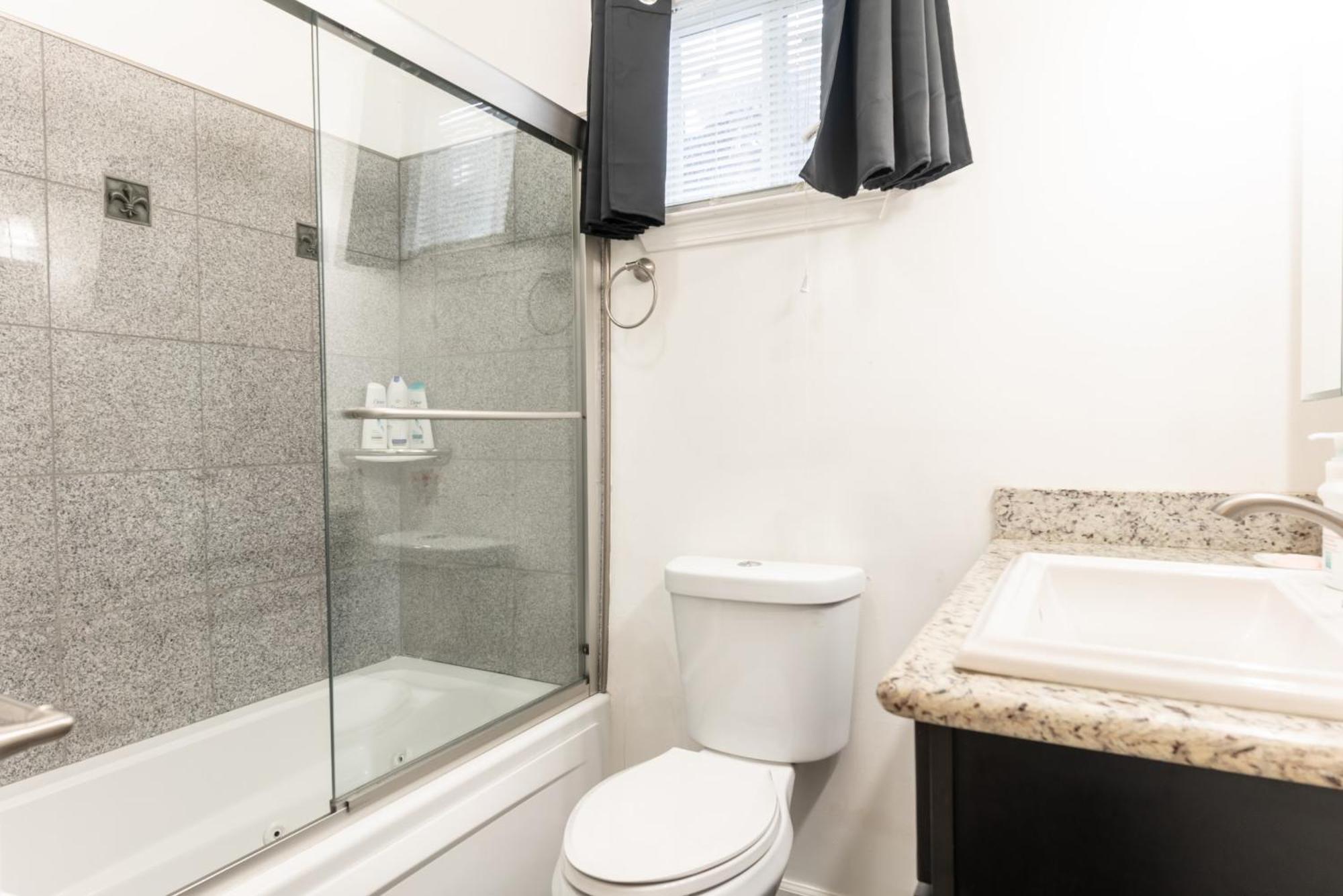 Beautiful With Jazucci Tub Holiday home