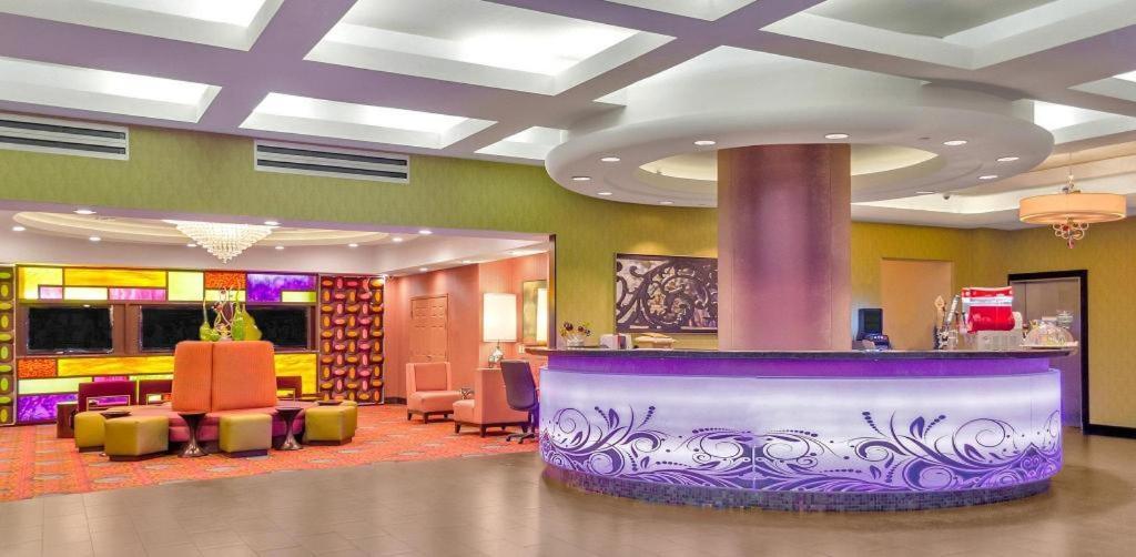 Royal St. Charles 3*