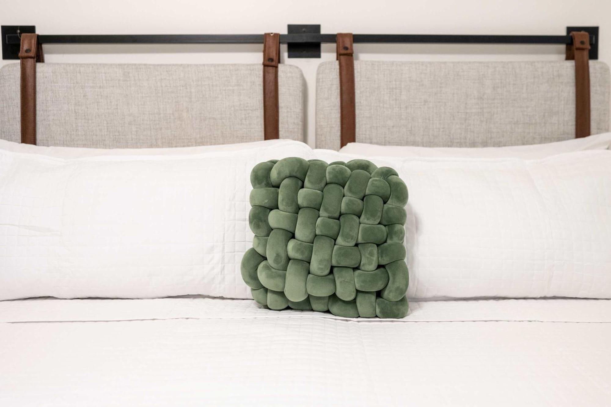 Mid Magic 7 Apartment