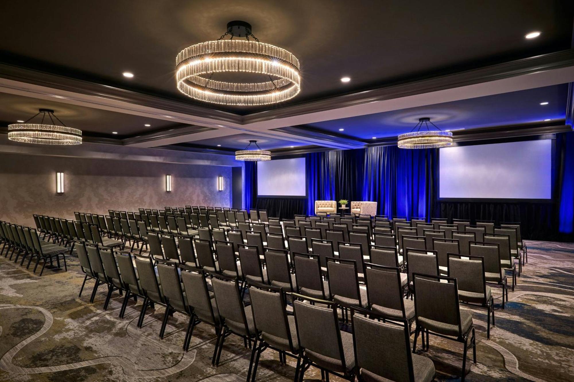 Marriott Warehouse Arts District New Orleans