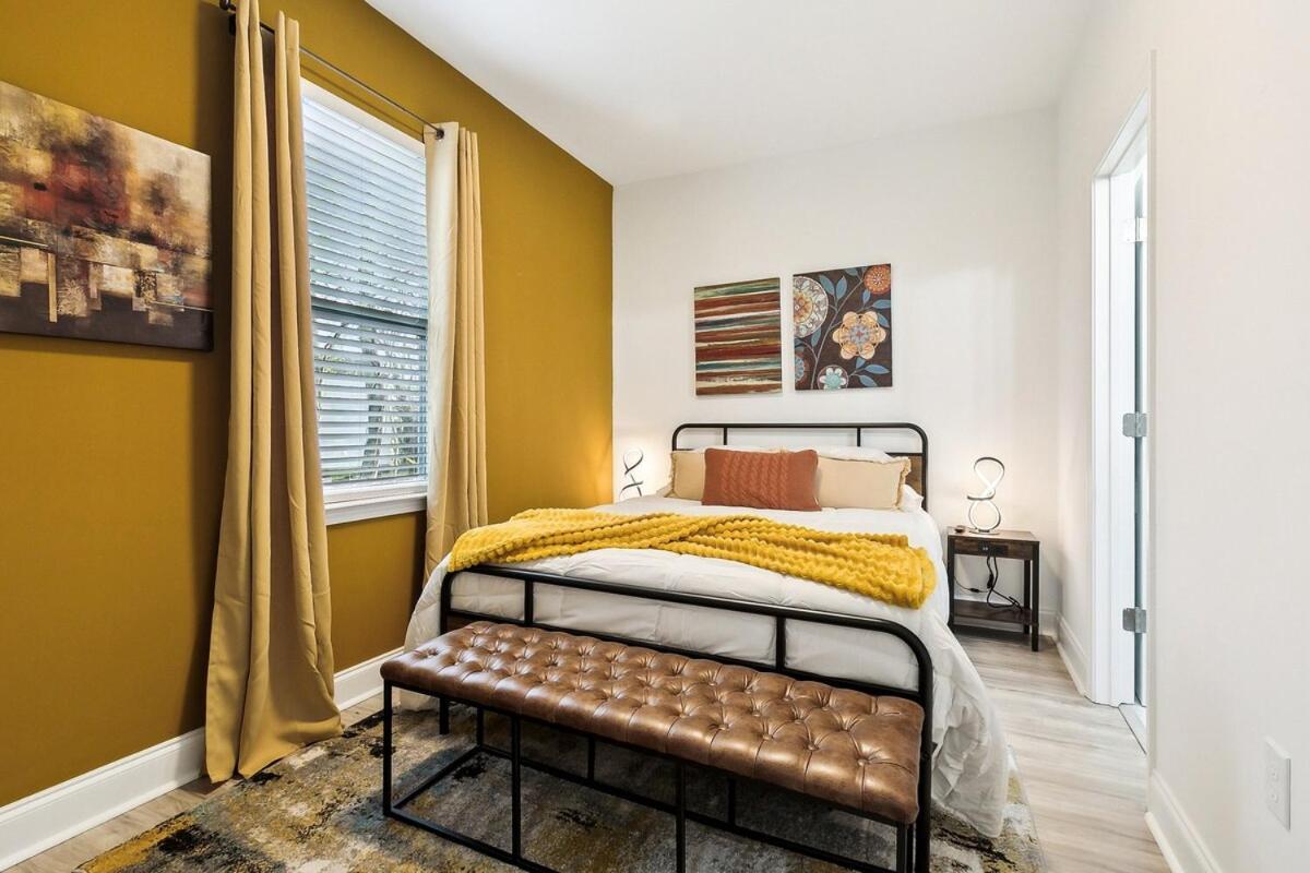 Spacious 5br Getaway In Nola Apartment