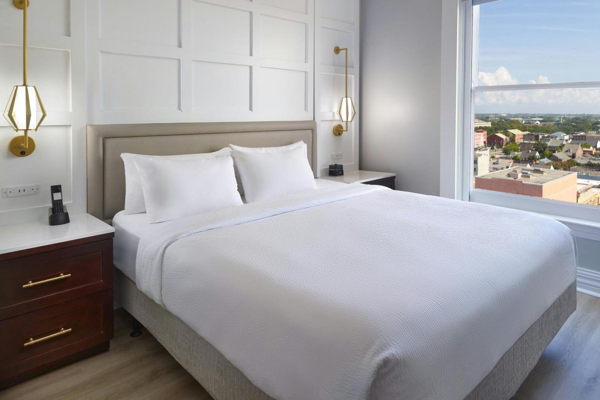 Courtyard By Marriott French Quarter/iberville 3*