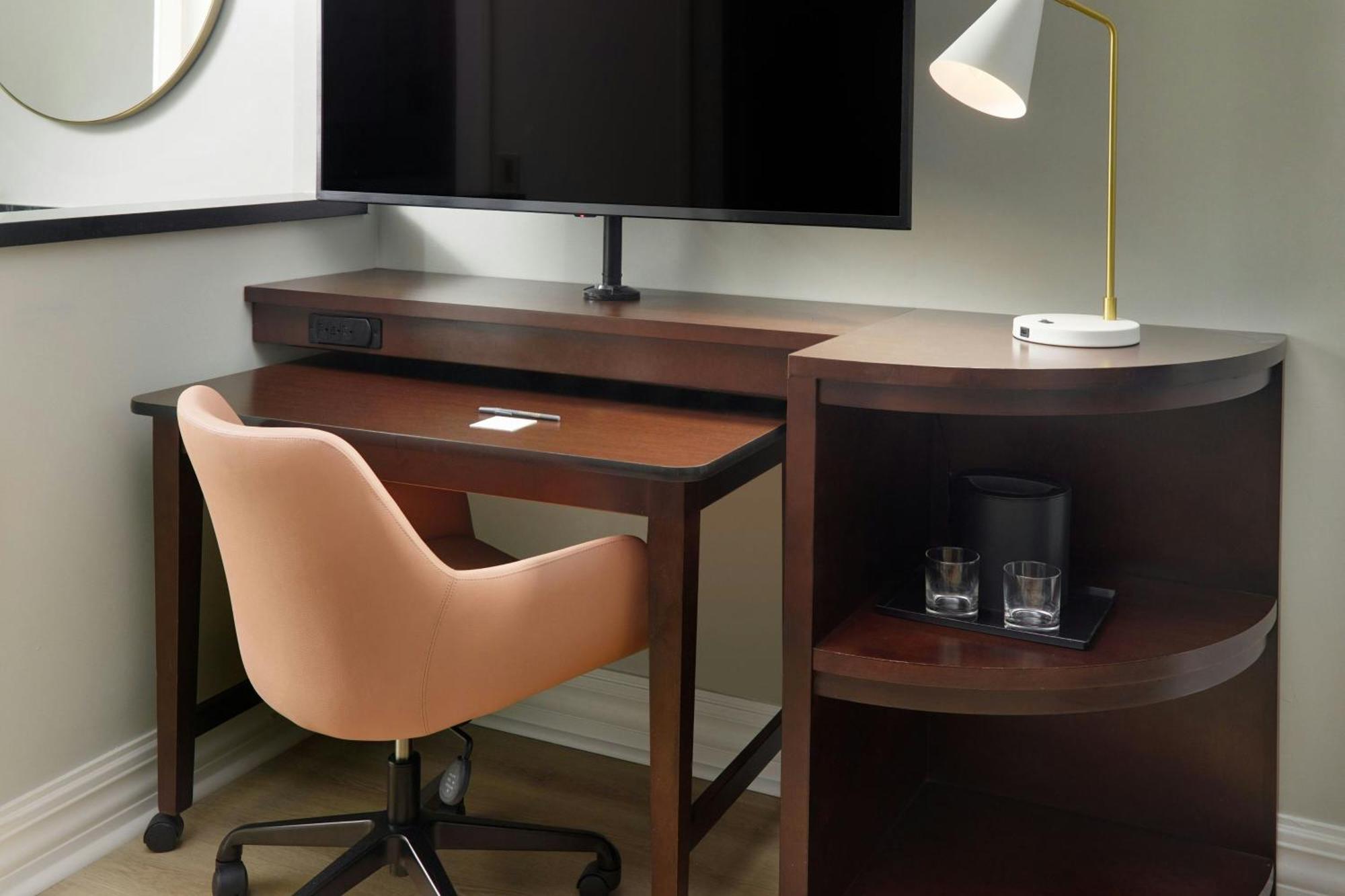 Courtyard By Marriott French Quarter/iberville 3*