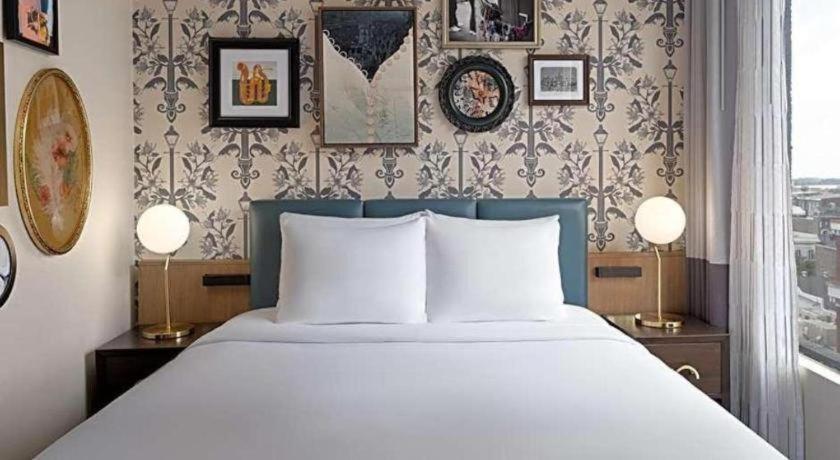 Royal St. Charles Hotel 3*