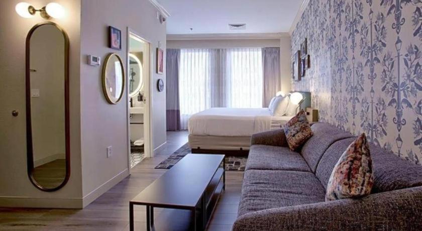 Royal St. Charles New Orleans