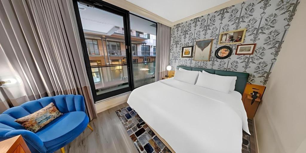 Royal St. Charles 3*