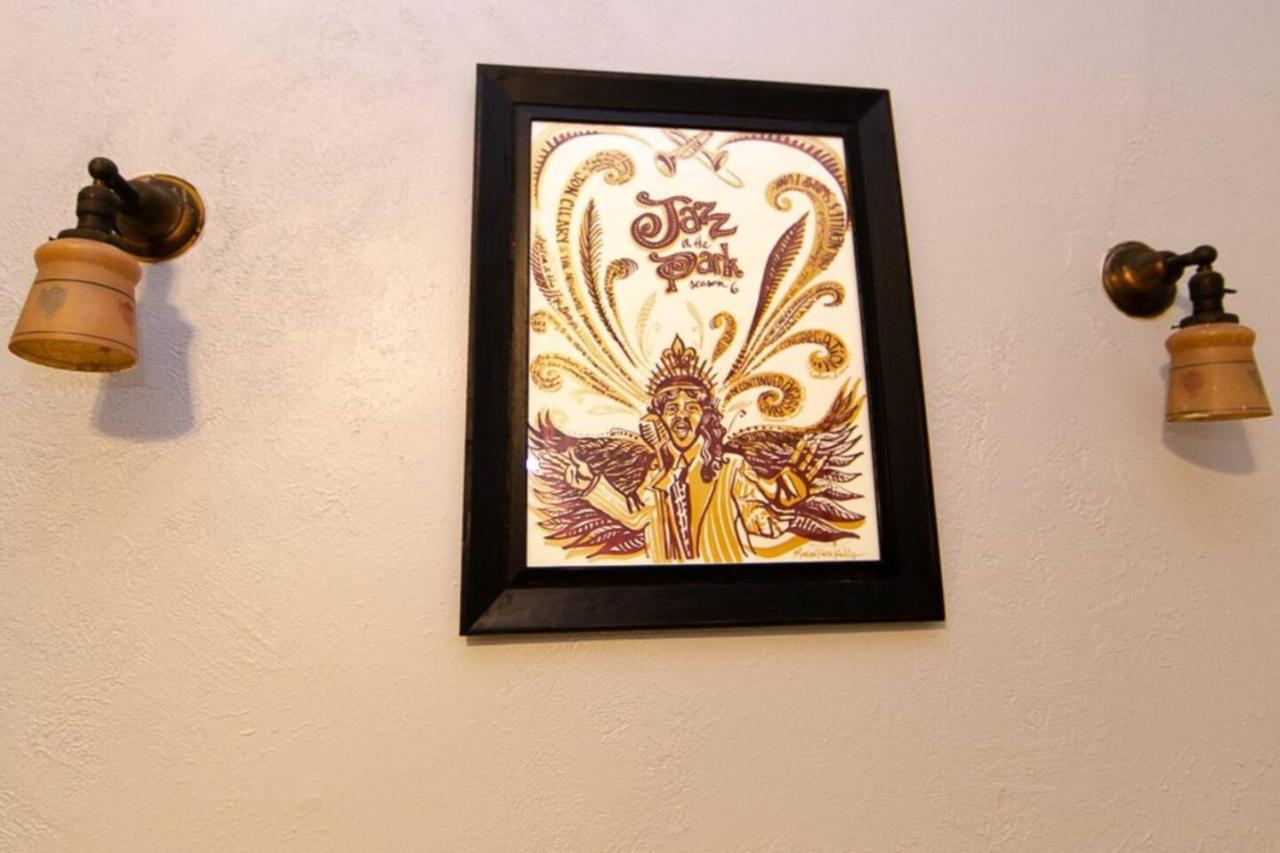 Claiborne Historic Mansion - 5 Bed-3bath Holiday home