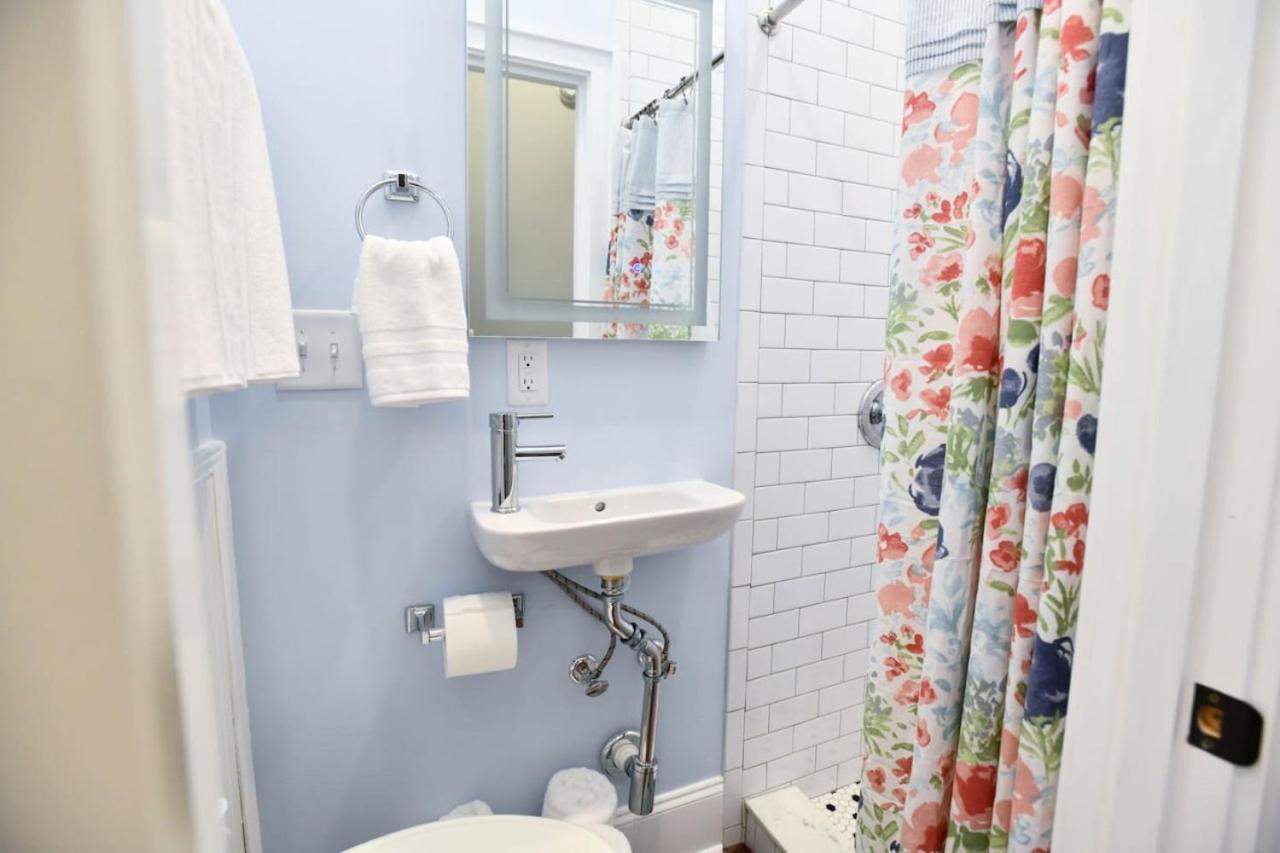 Claiborne Historic Guest House-economy Rear Unit