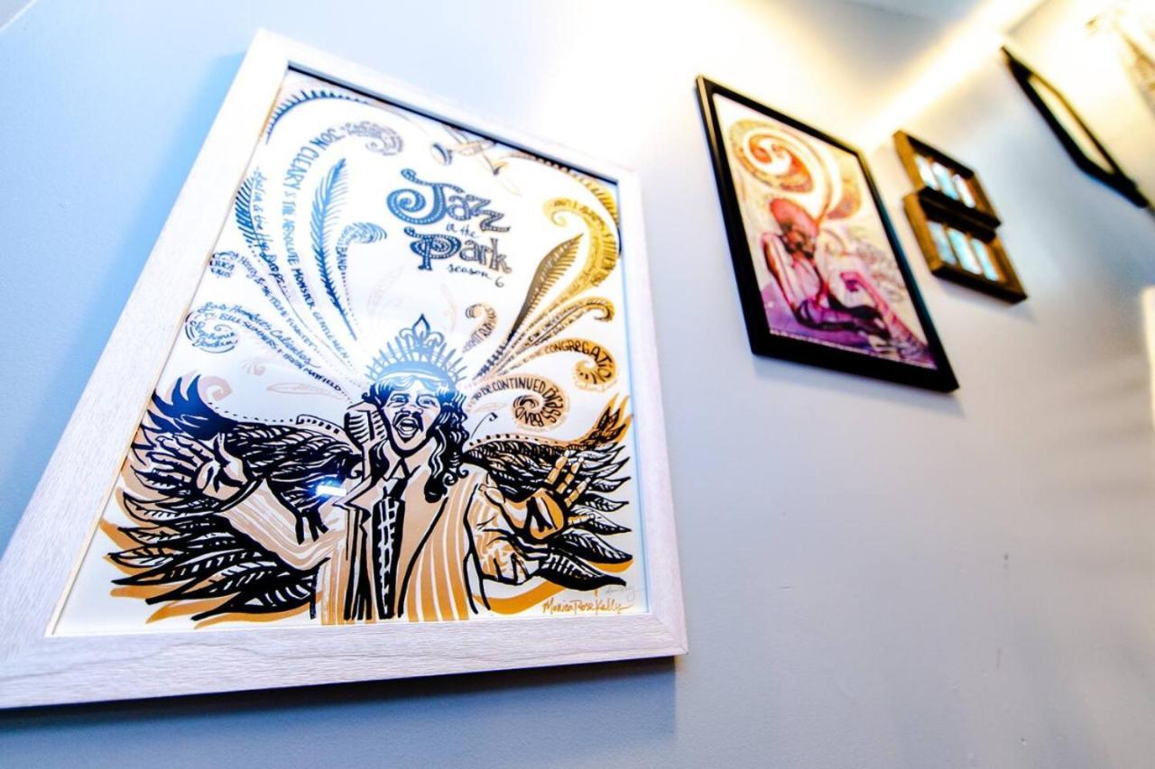 Governors Mansion 5 Bedroom-3 Bath *