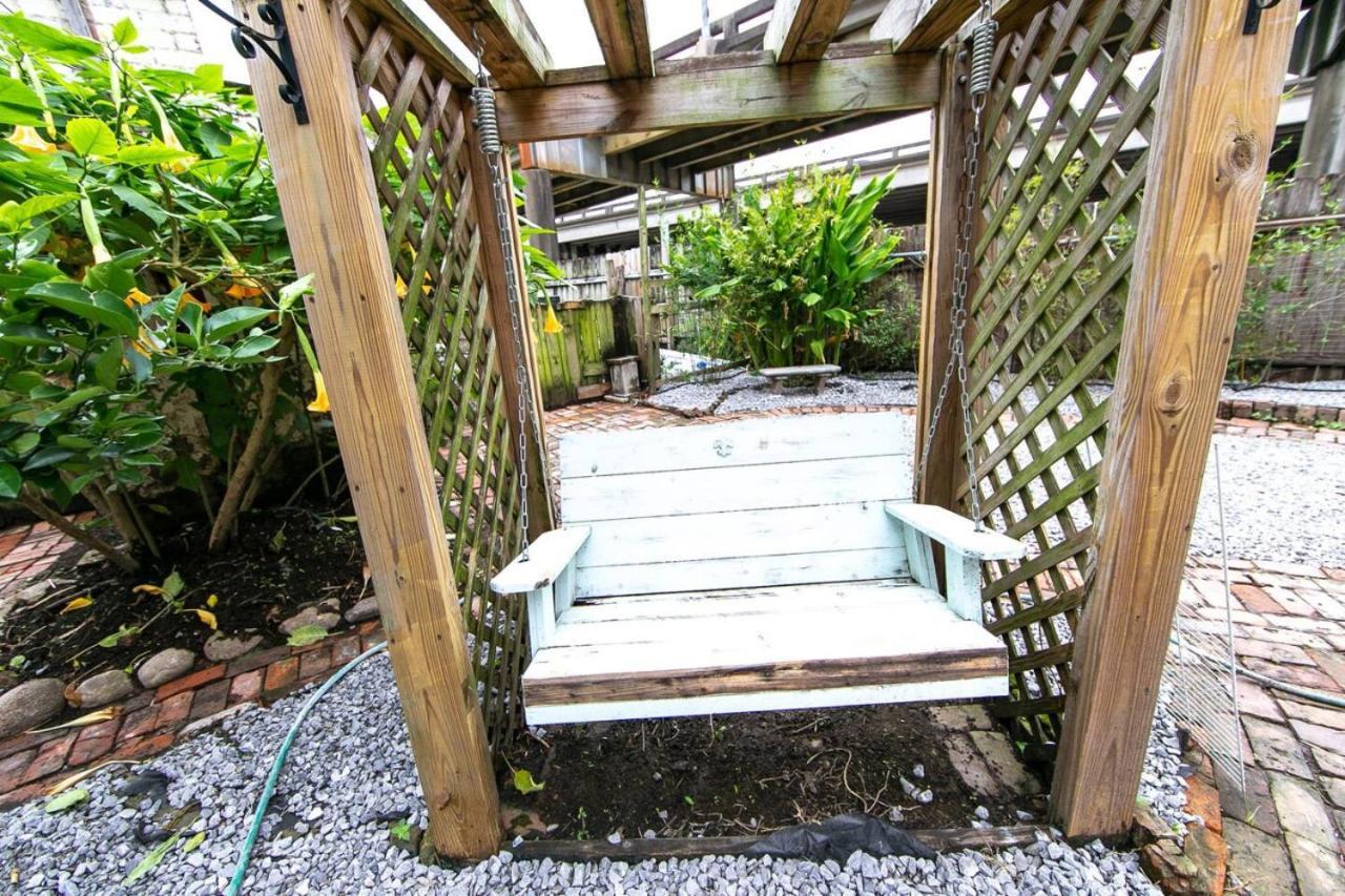 Governors Mansion 5 Bedroom-3 Bath New Orleans