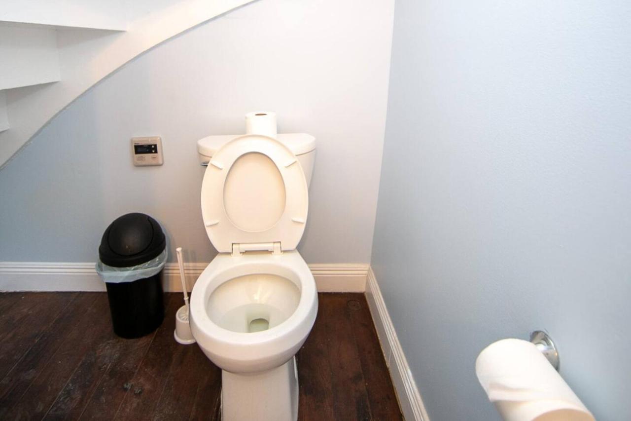 Governors Mansion 5 Bedroom-3 Bath * New Orleans