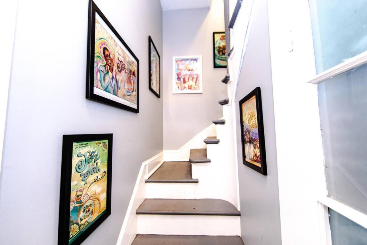 Governors Mansion 5 Bedroom-3 Bath *