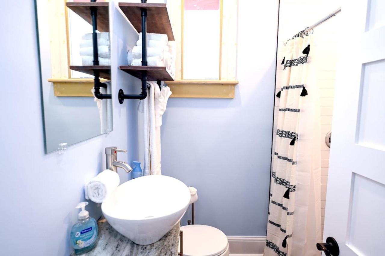 Governors - 2 Bedroom - Steps To Fq Apartment *