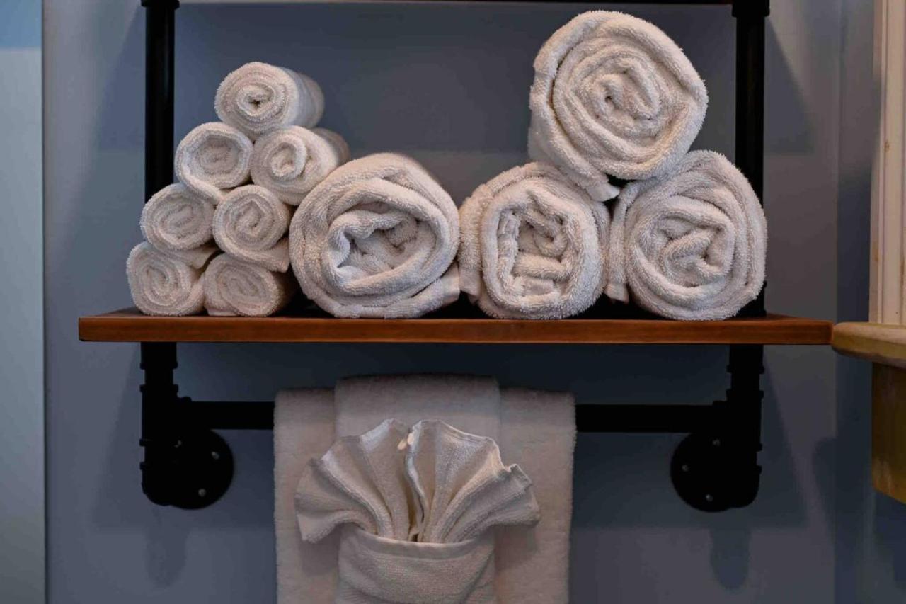 Apartment Governors - 2 Bedroom - Steps To Fq *