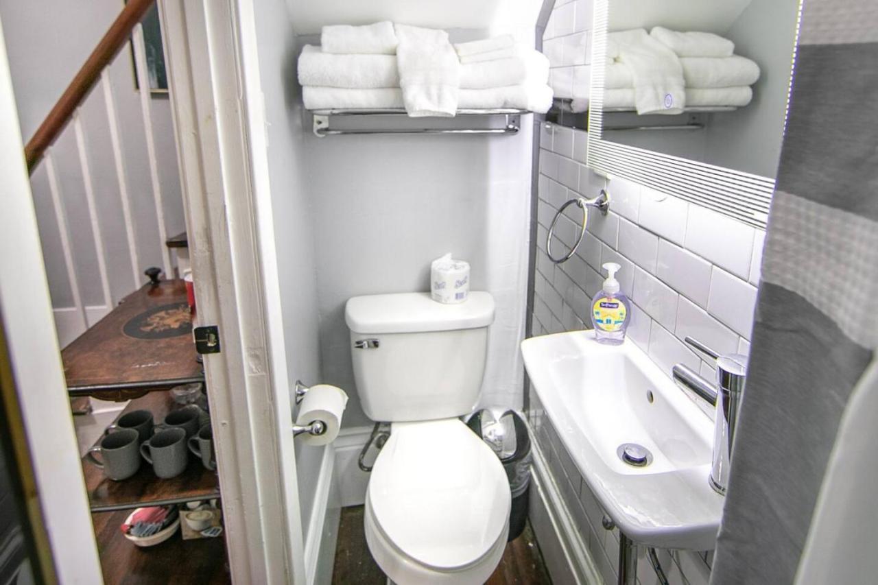 Ursulines Historic Creole Apartment