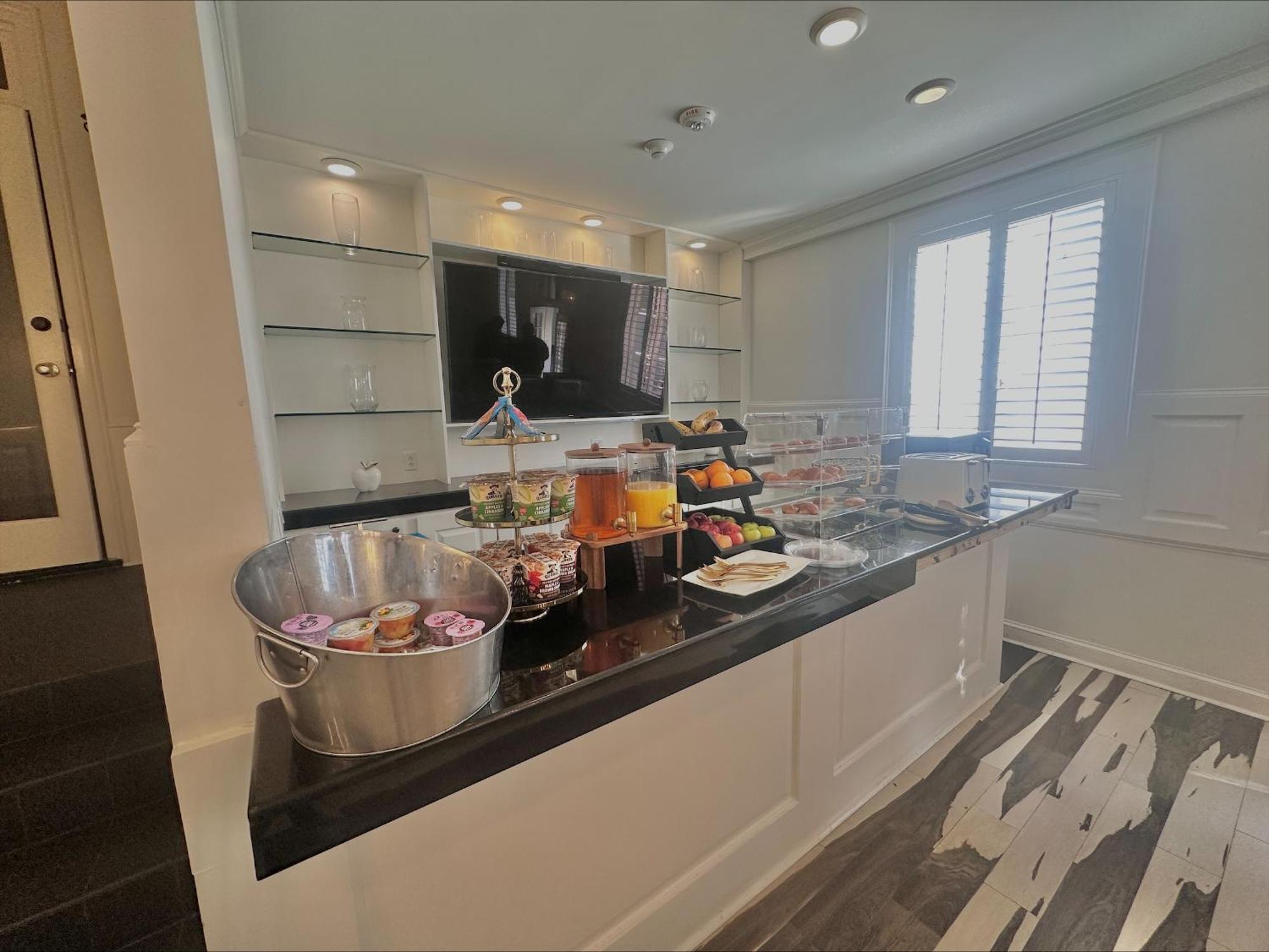 Hotel Melrose Mansion 3*