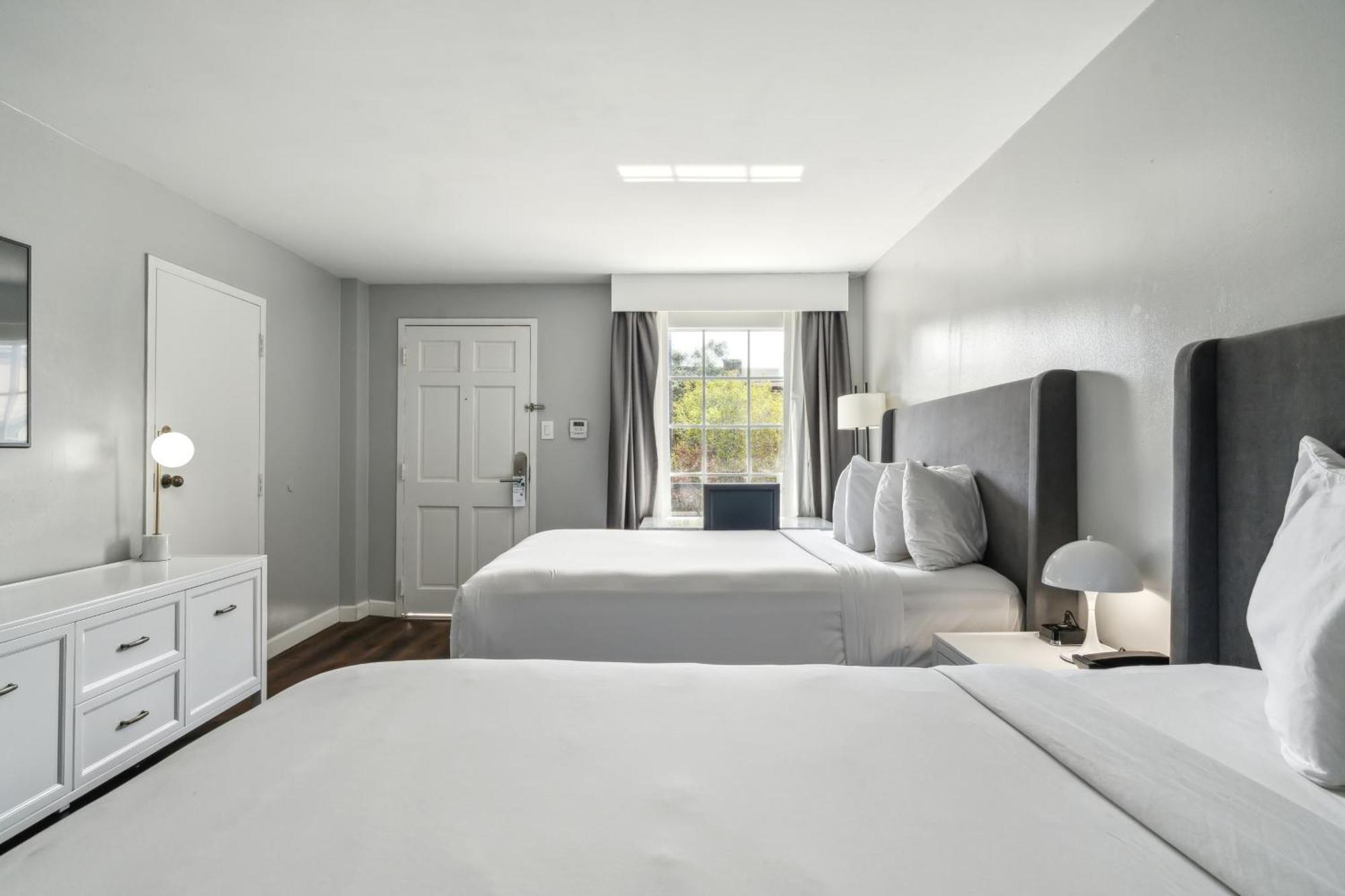 Maison Saint Charles New Orleans