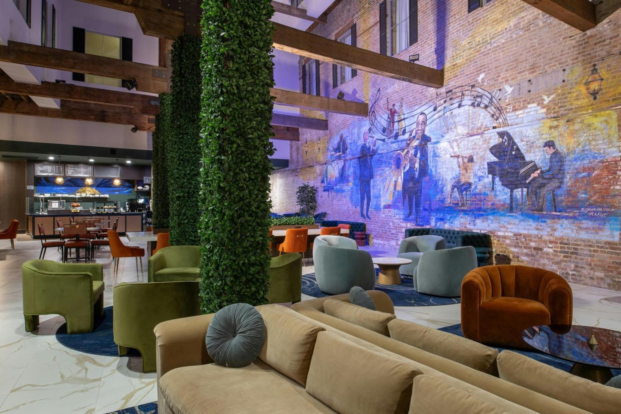 Courtyard By Marriott Warehouse Arts District 3*