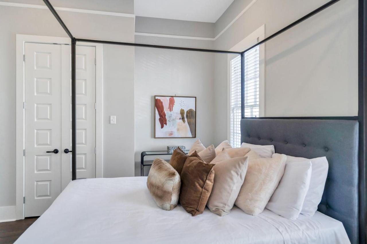 Holiday home 3br Treme Getaway Wcourtyard, Bbq &gated Privacy New Orleans