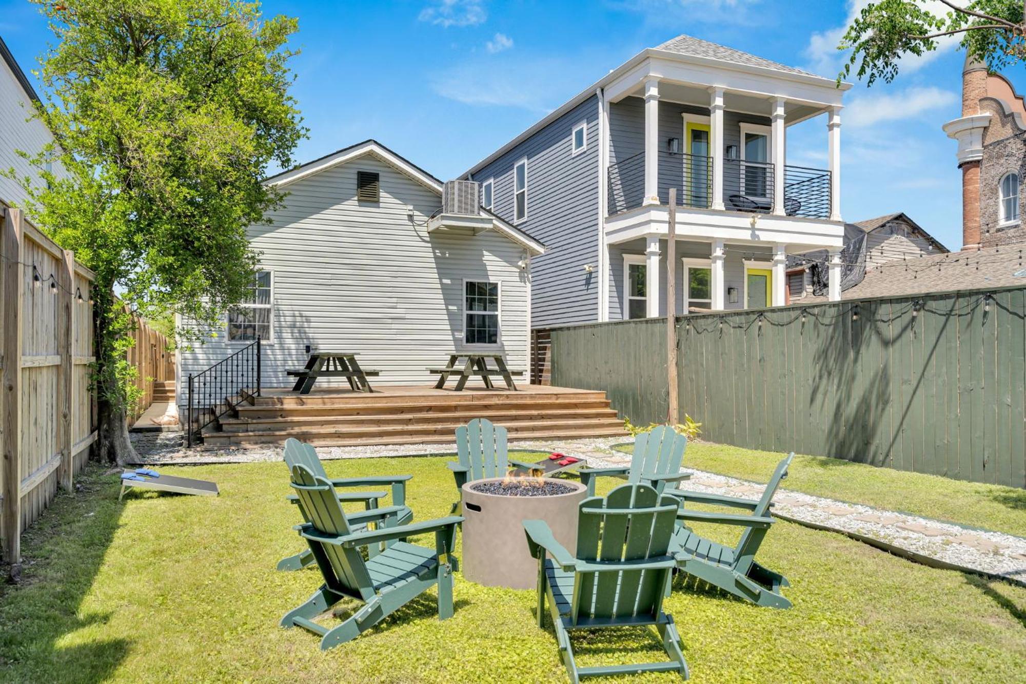 Spring Festival Oasis Mid-city W Fire Pit *