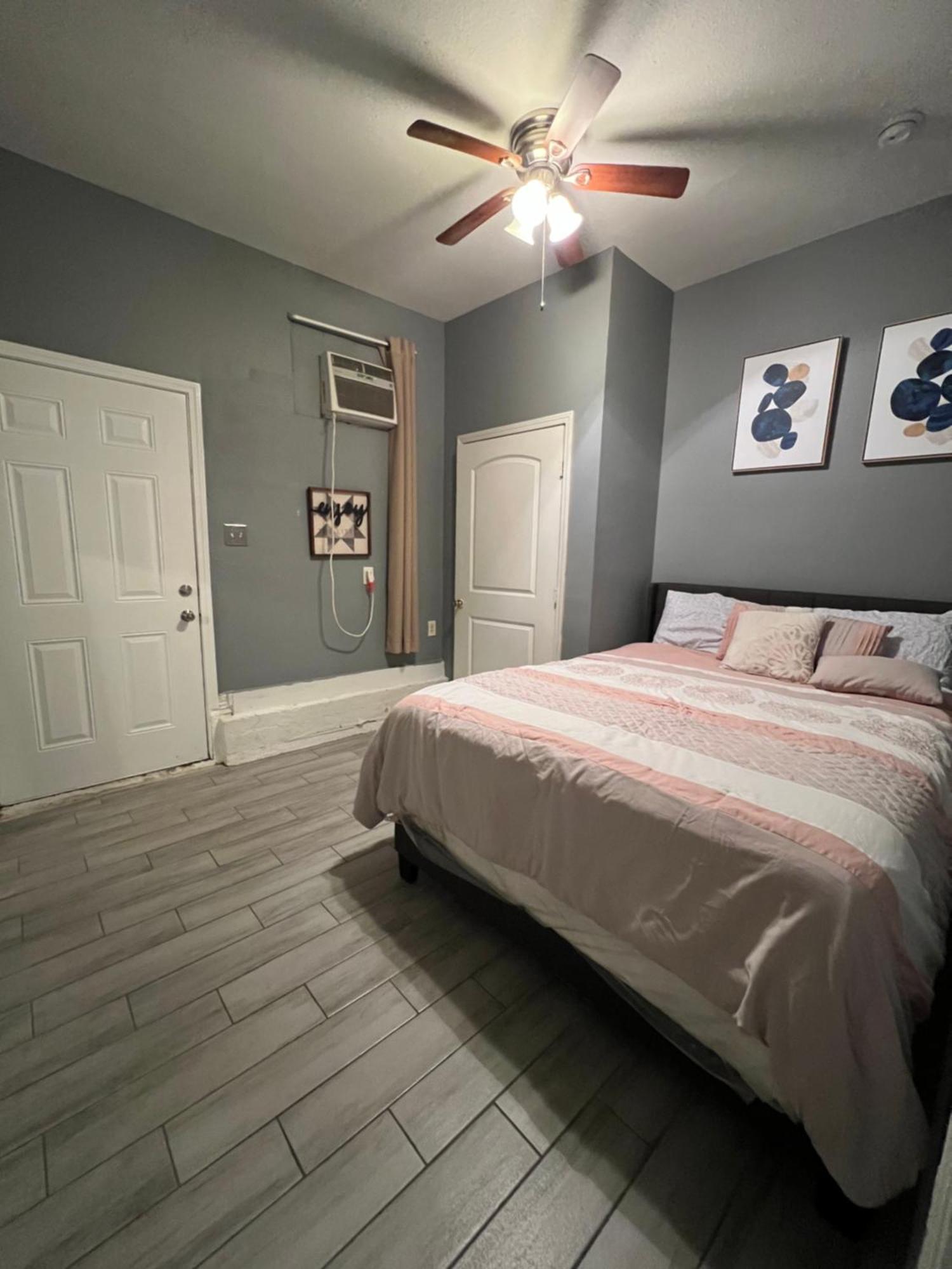 Cozy Frenchmen St Apartment