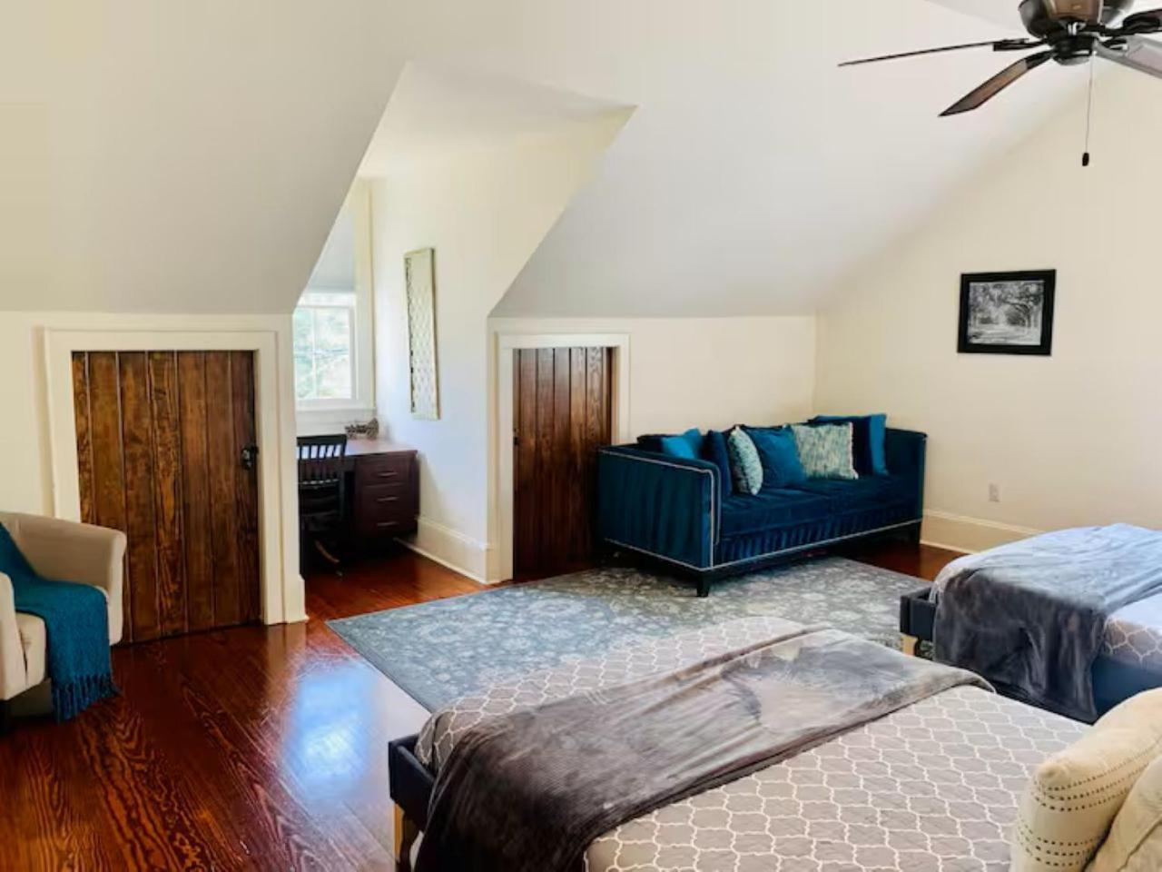 Charming Creole 2 Blocks Across Rampart St From French Quarter Holiday home *