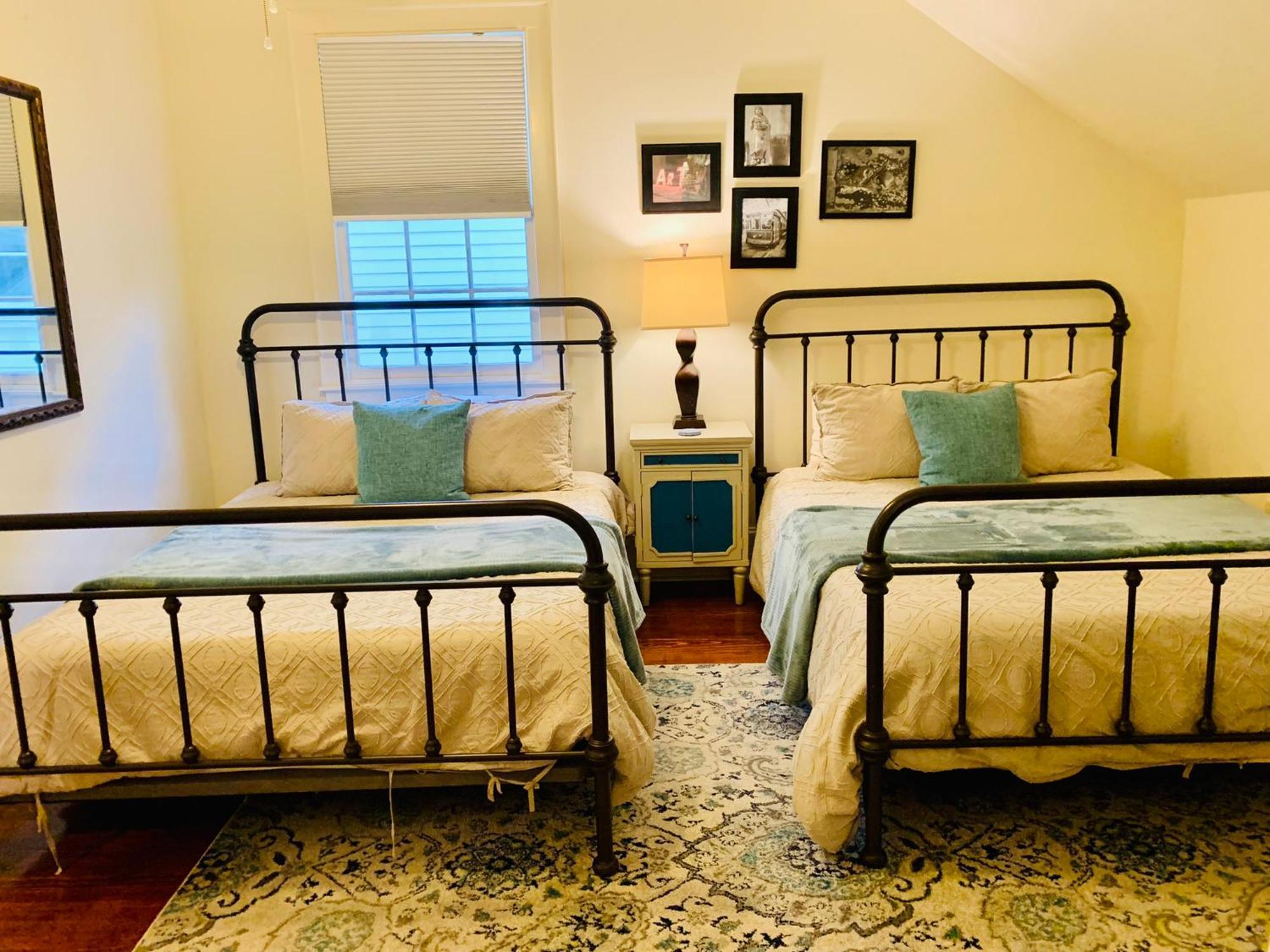 Charming Creole 2 Blocks Across Rampart St From French Quarter