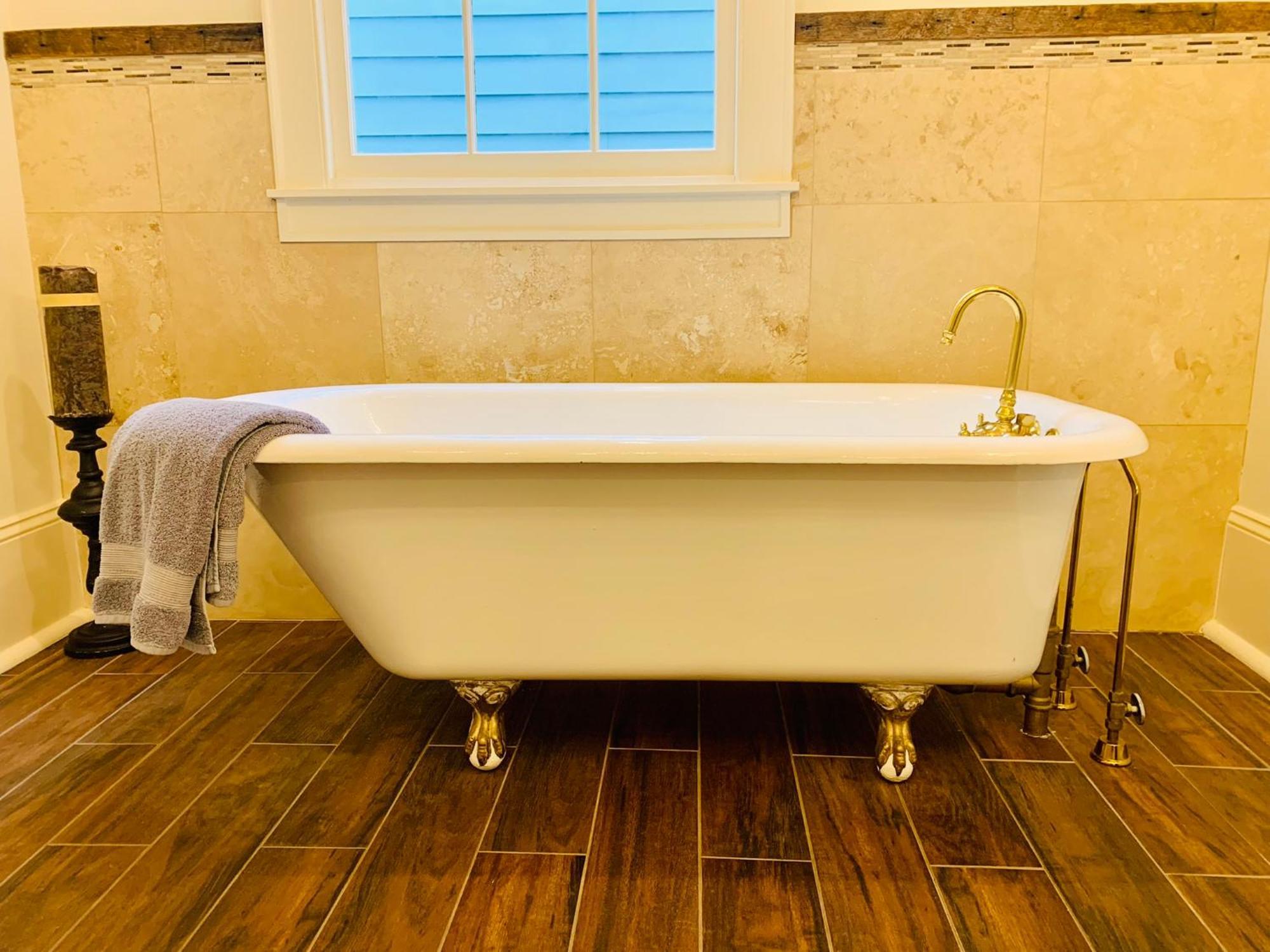 Charming Creole 2 Blocks Across Rampart St From French Quarter