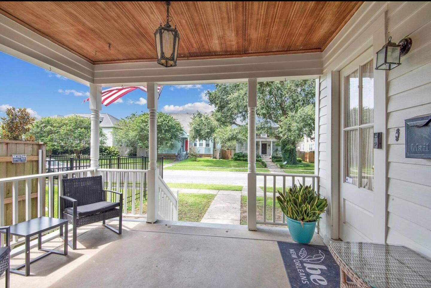 Full Unit Off Canal Blvd 4 Miles From French Qtr * New Orleans