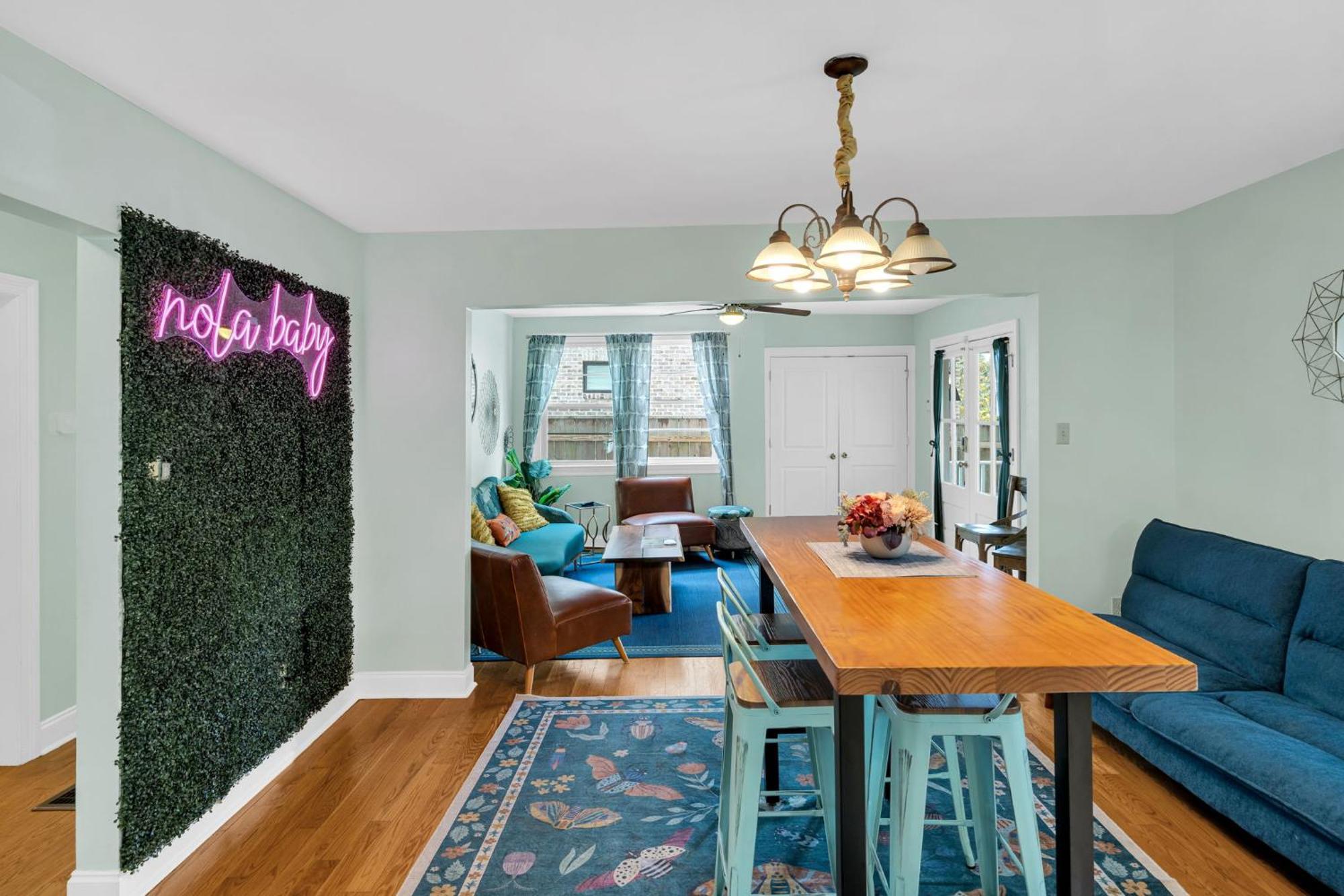 Full Unit Off Canal Blvd 4 Miles From French Qtr *