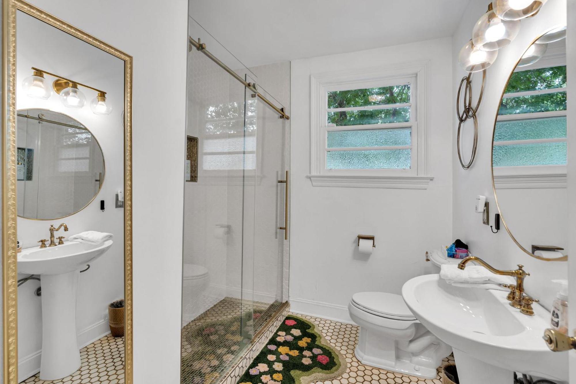 Holiday home Full Unit Off Canal Blvd 4 Miles From French Qtr *