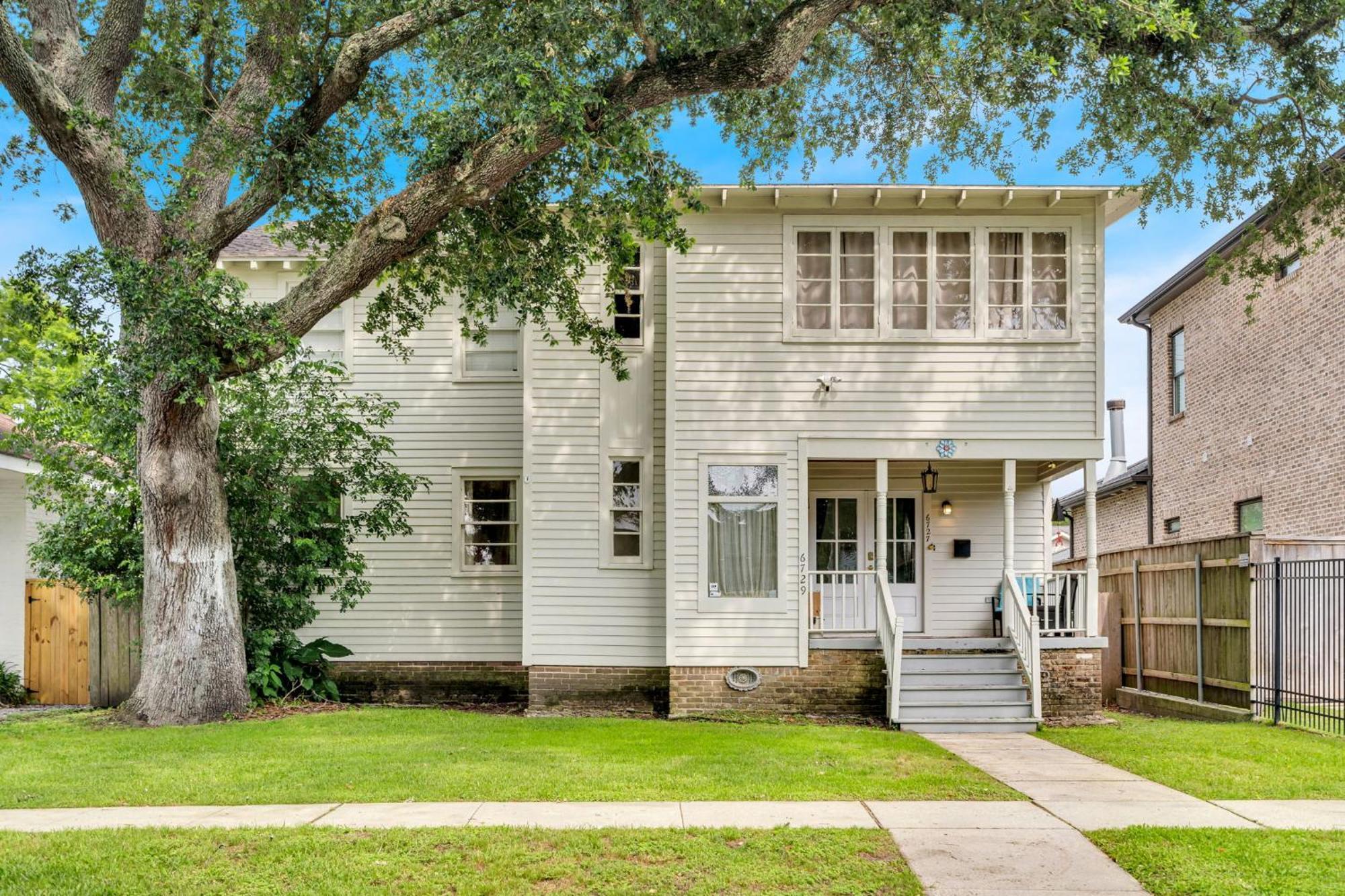Full Unit Off Canal Blvd 4 Miles From French Qtr Holiday home