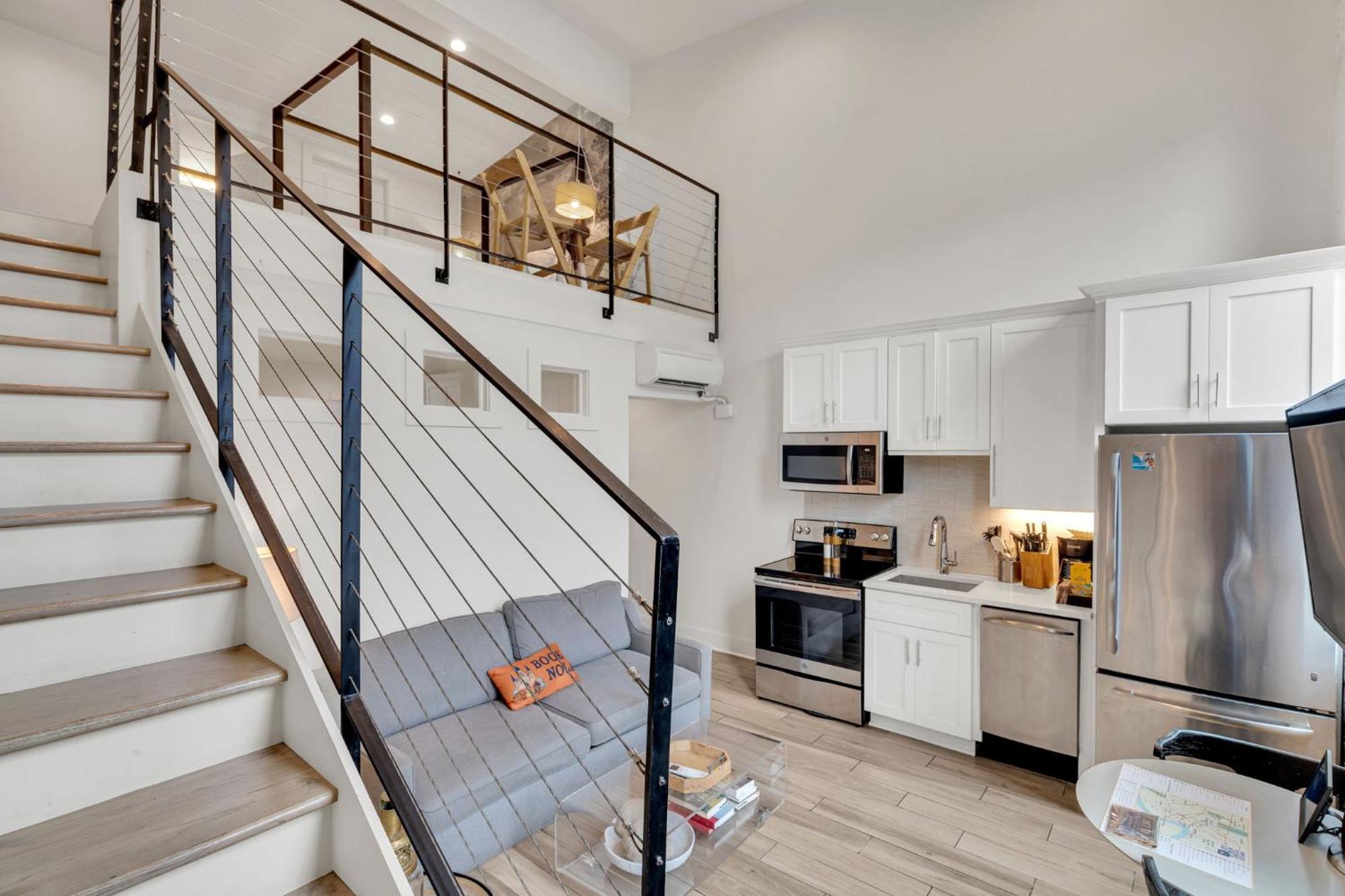 2 Bedroom Loft In The Fq