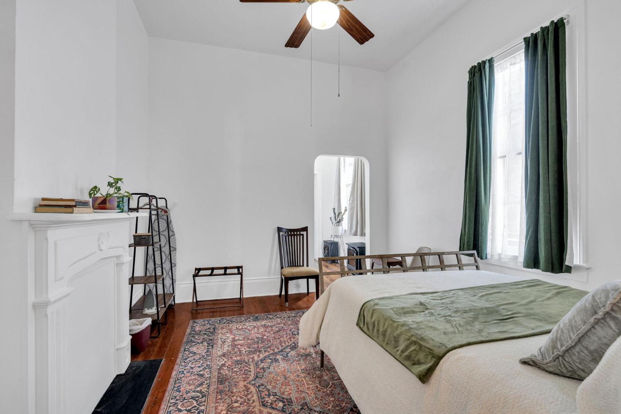 Classic Bywater Shotgun Great Location In Apartment *