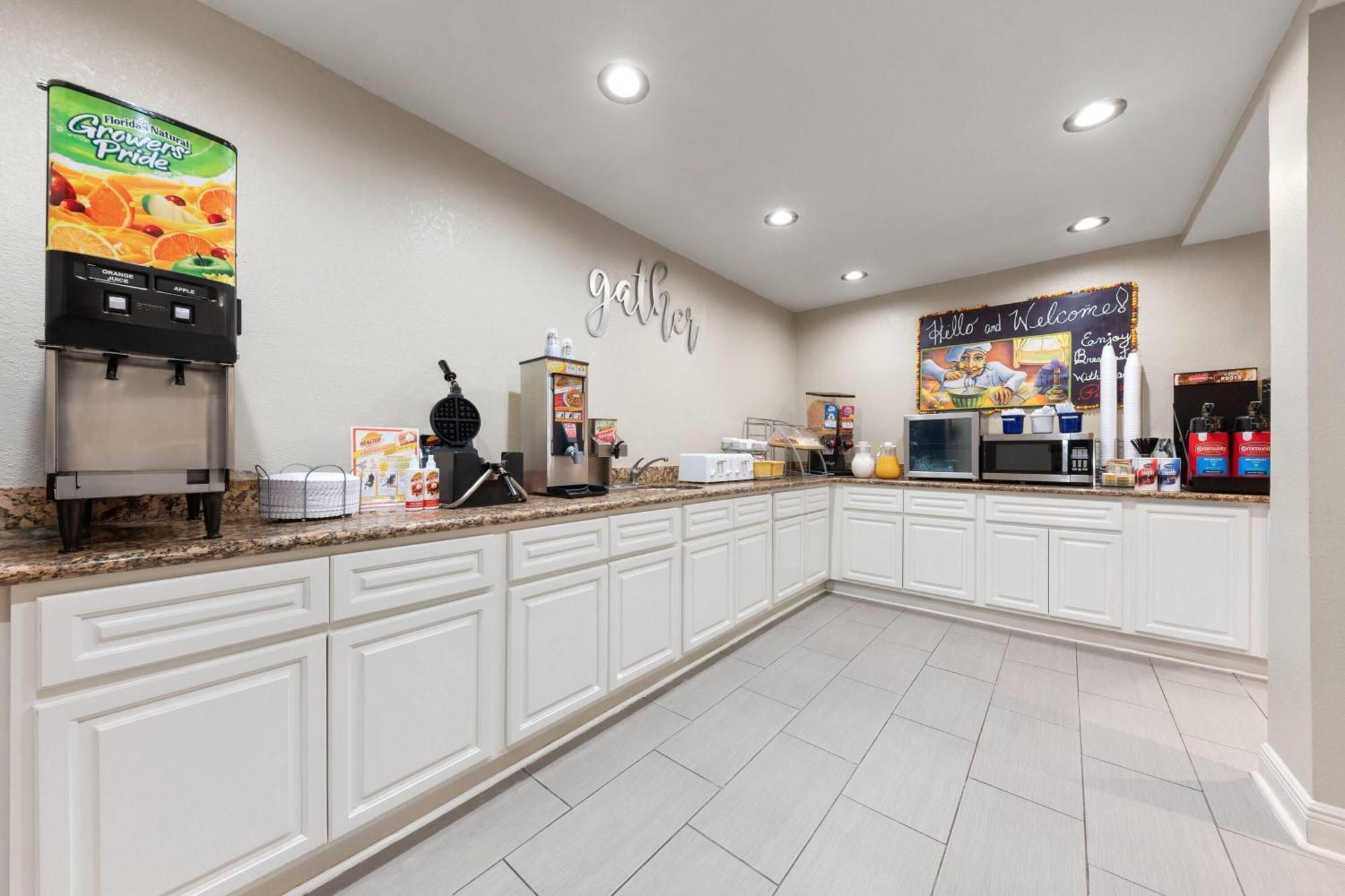 Super 8 By Wyndham 2* New Orleans