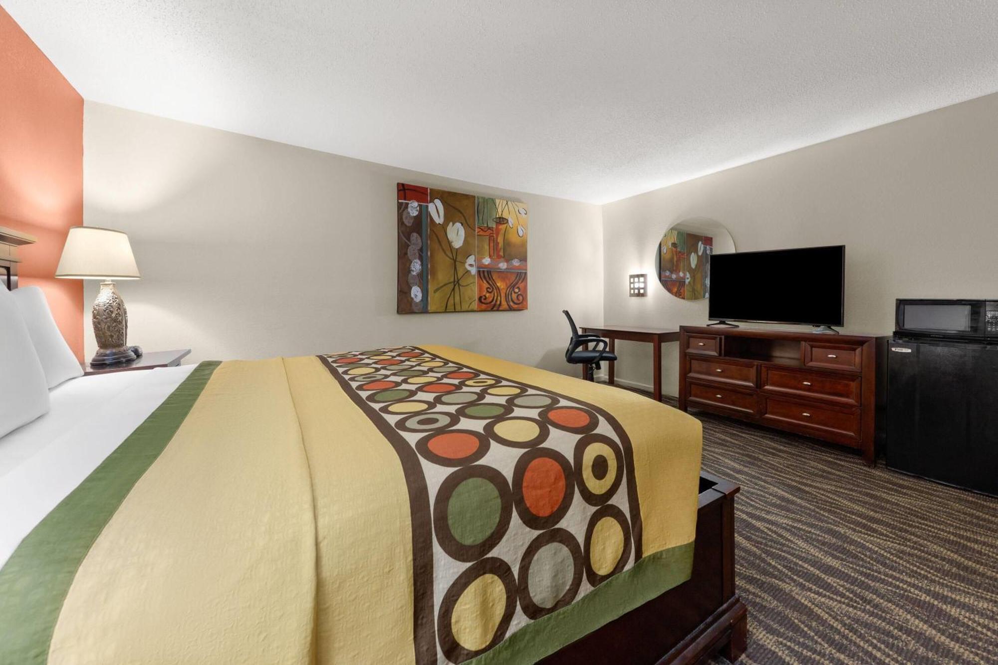 Super 8 By Wyndham 2*