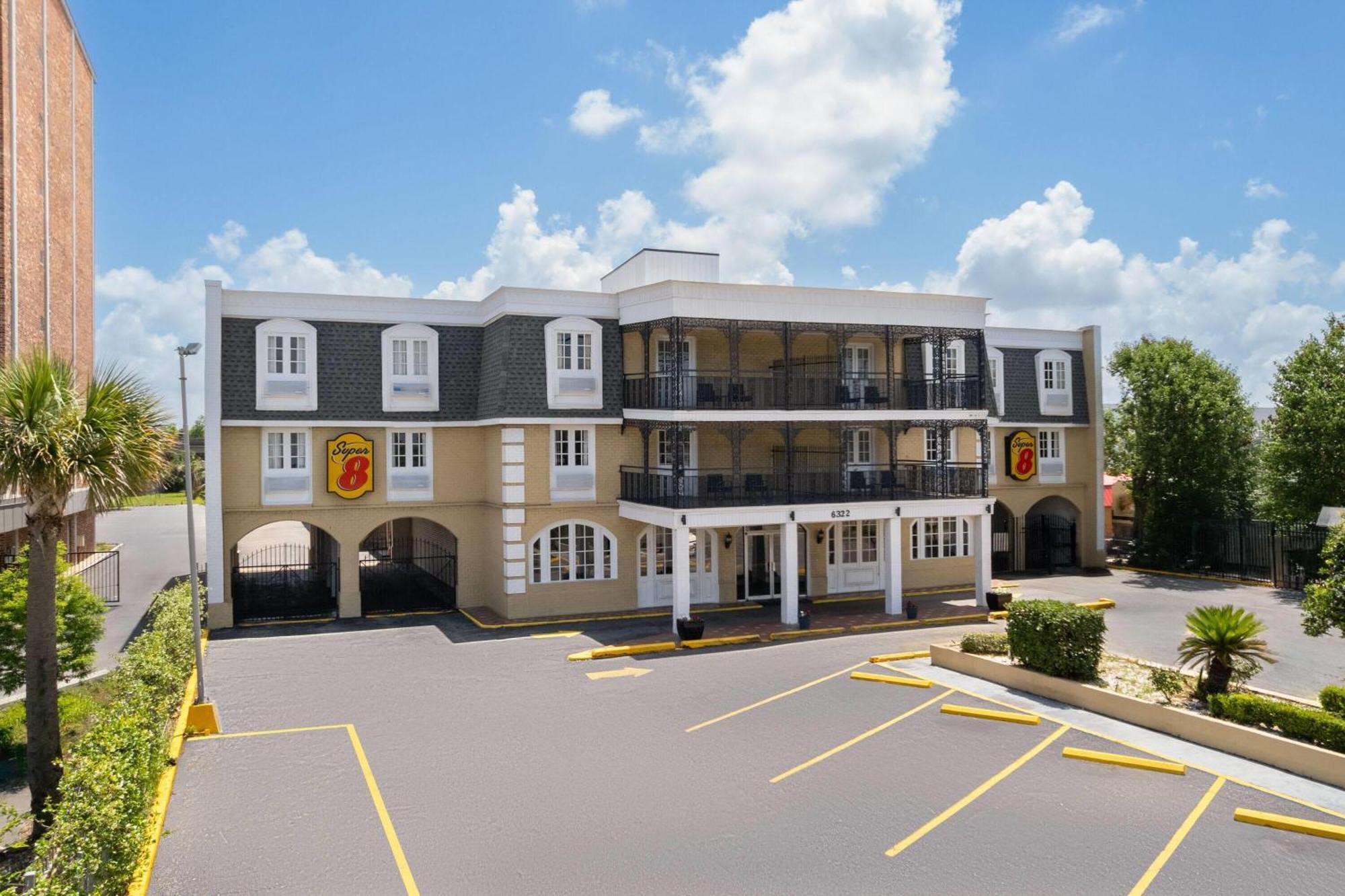 Super 8 By Wyndham 2*