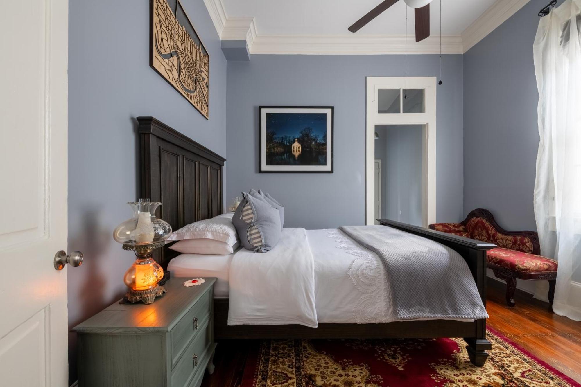 Holiday home Luxury Historic Shotgun In Lower Garden District *