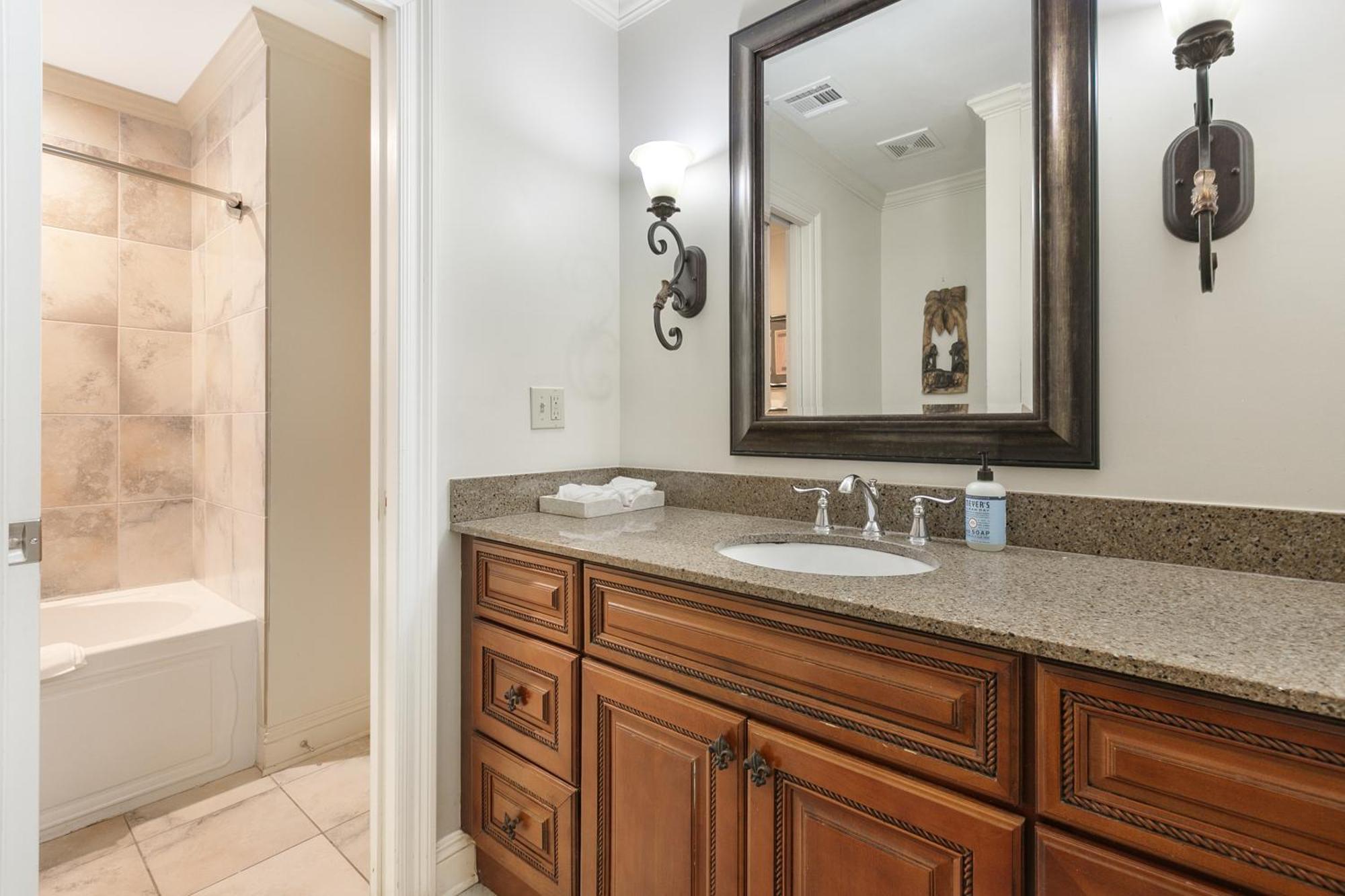 Hotel Louis Park New Orleans